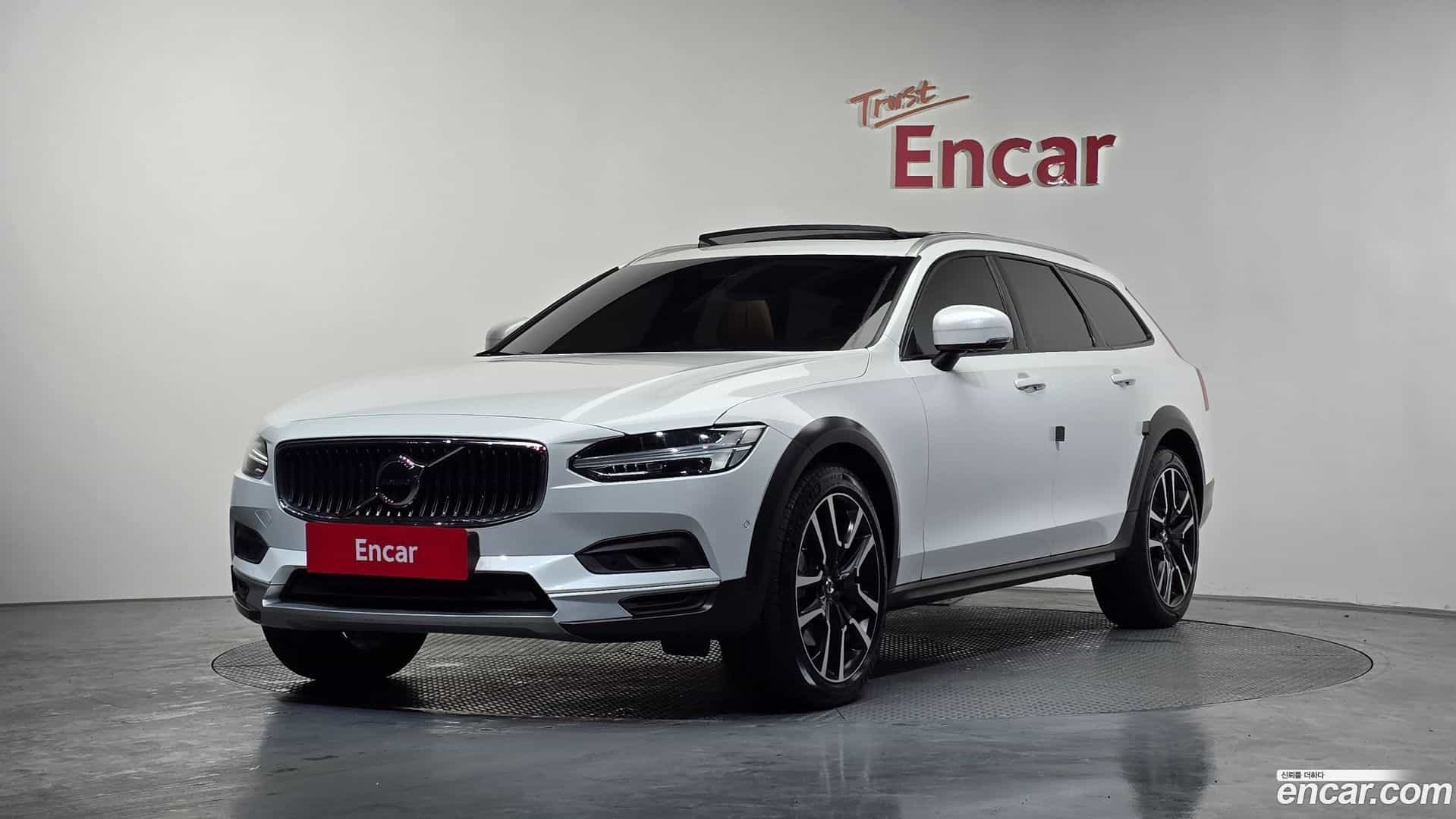 V90 Volvo 2023.0-OUTER-001