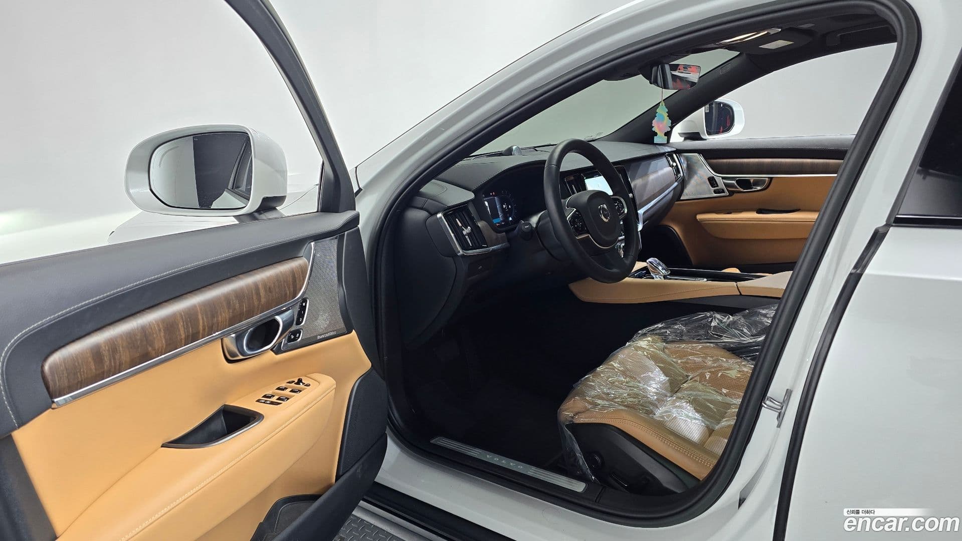 Main__Slider__Photo:V90 Volvo 2023.0-9