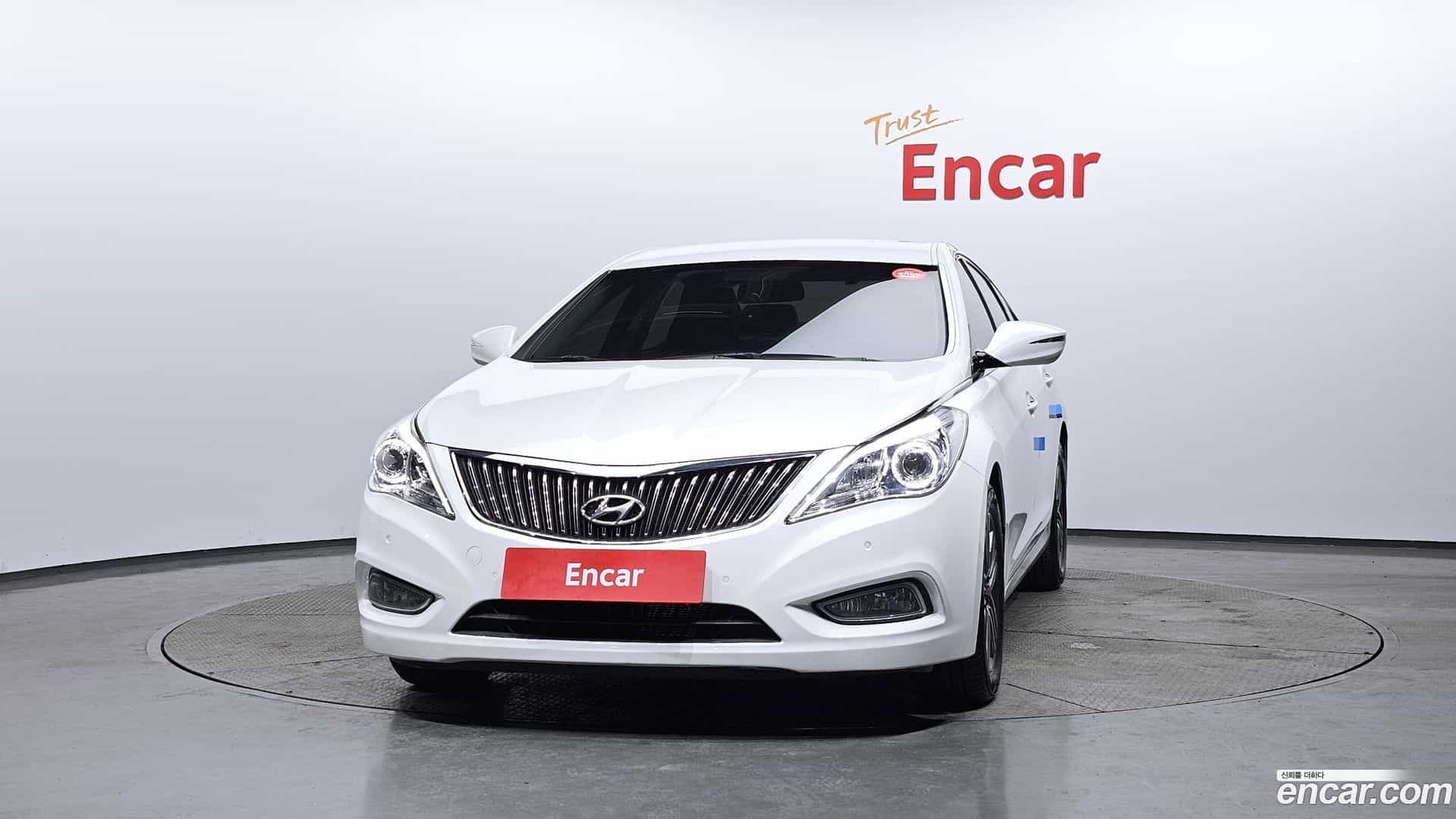 Grandeur Hyundai 2014.2-OUTER-003