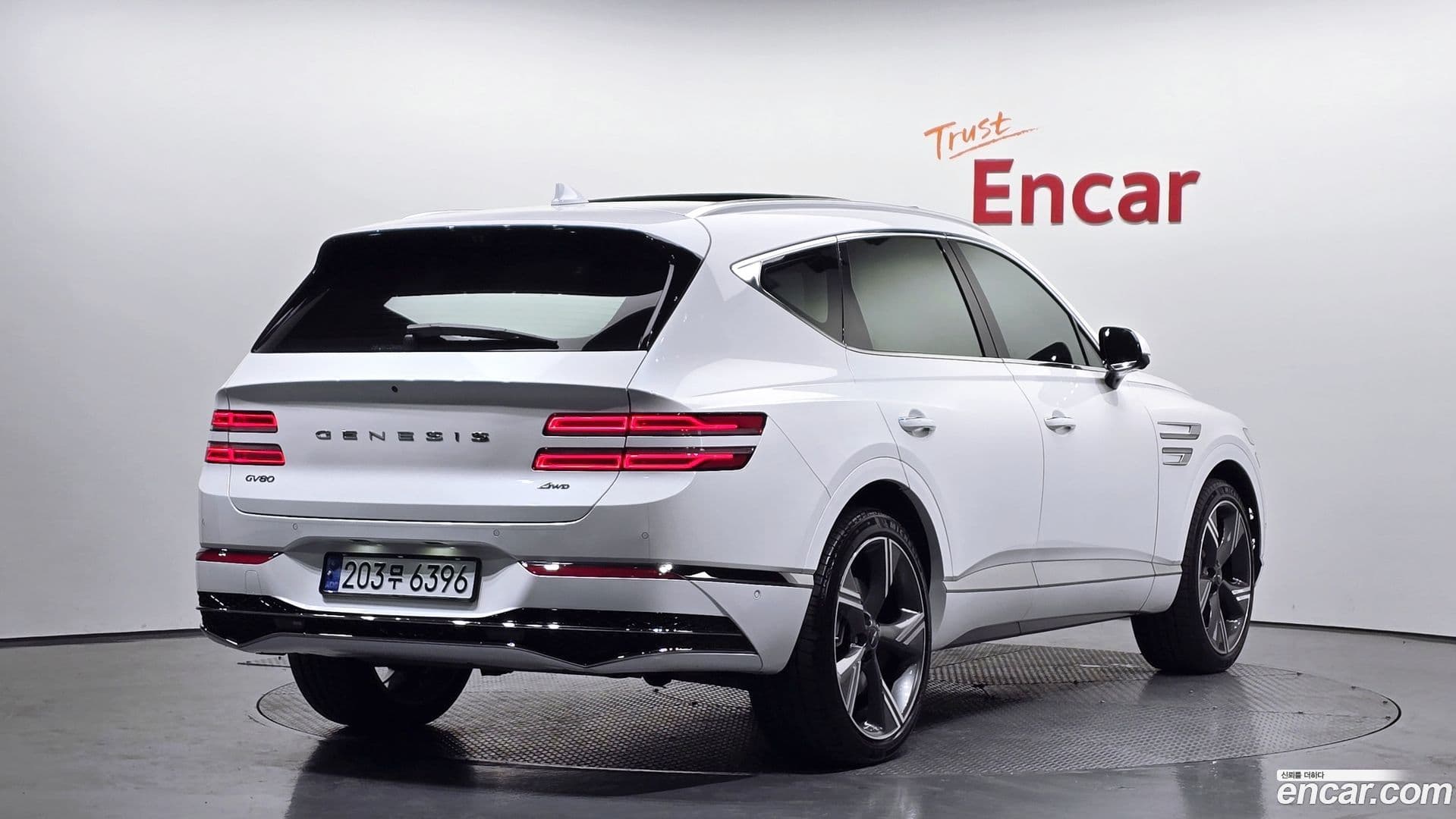 Main__Slider__Photo:GV80 Genesis 2024.0-1