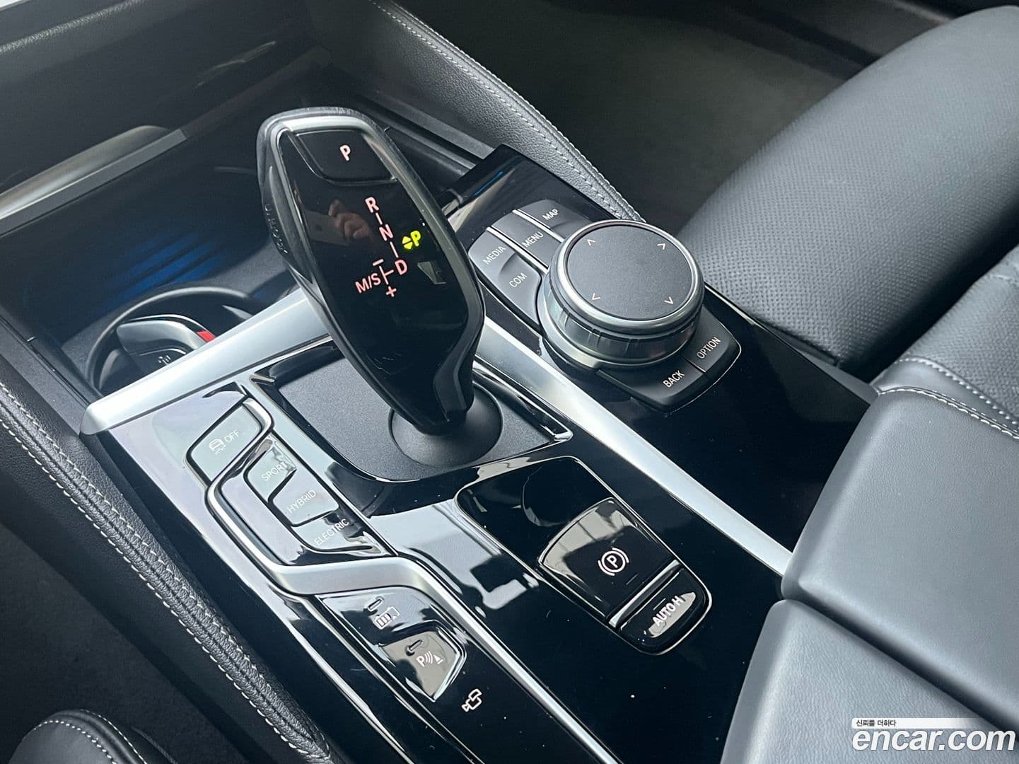 Main__Slider__Photo:5-Series BMW 2022.1-6