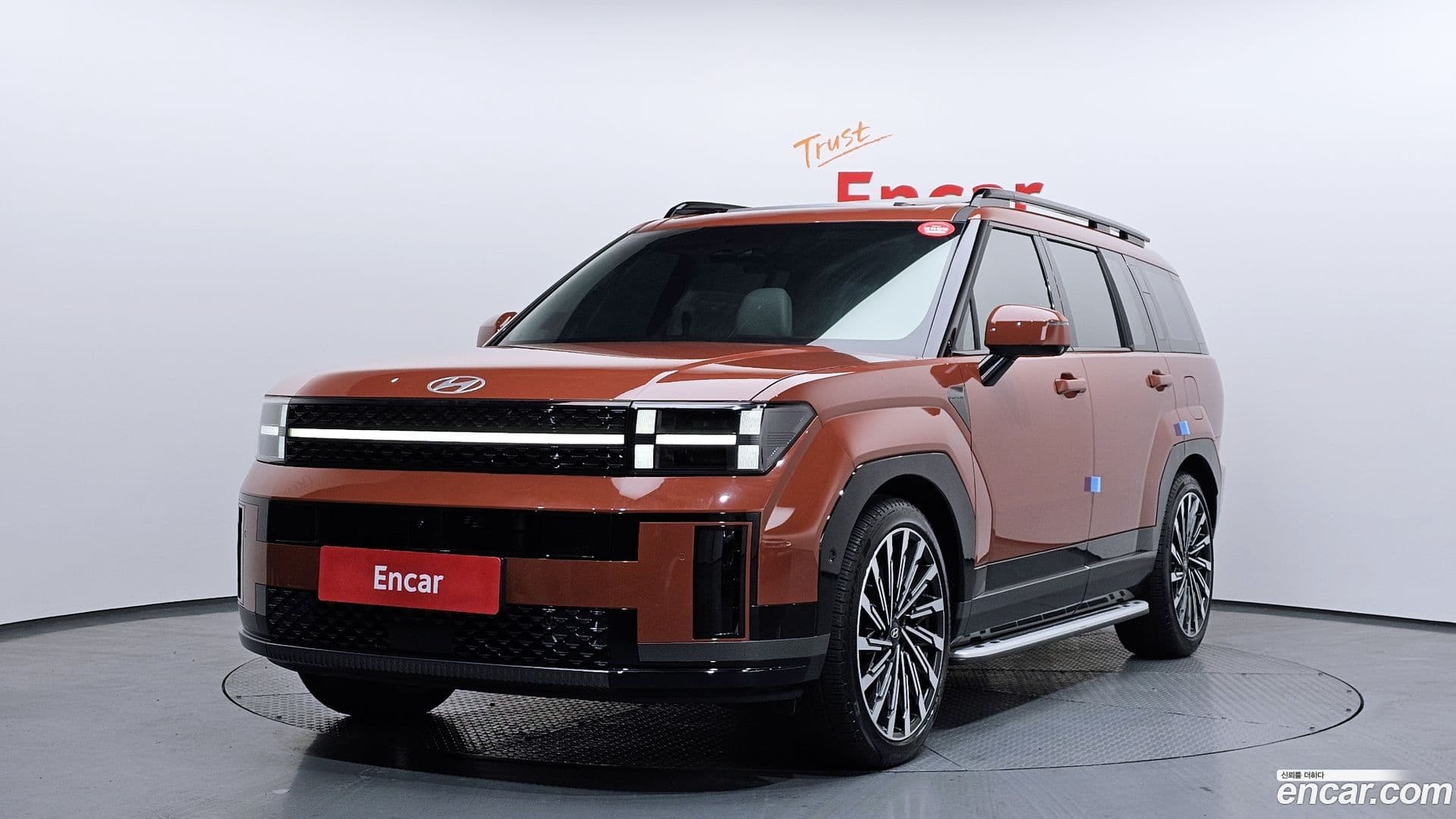 Main__Slider__Photo:Santafe Hyundai 2024.0-0