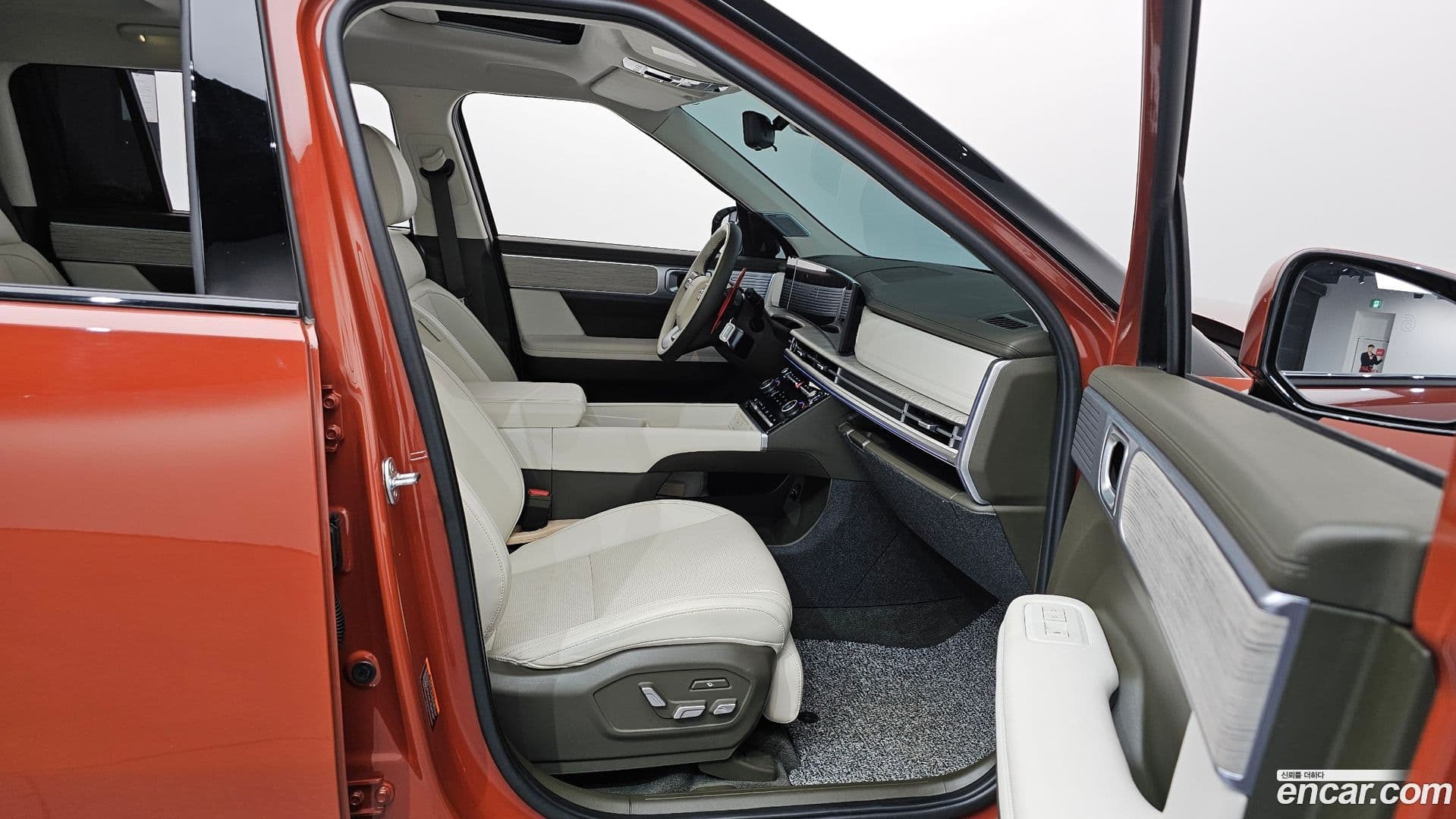 Main__Slider__Photo:Santafe Hyundai 2024.0-10