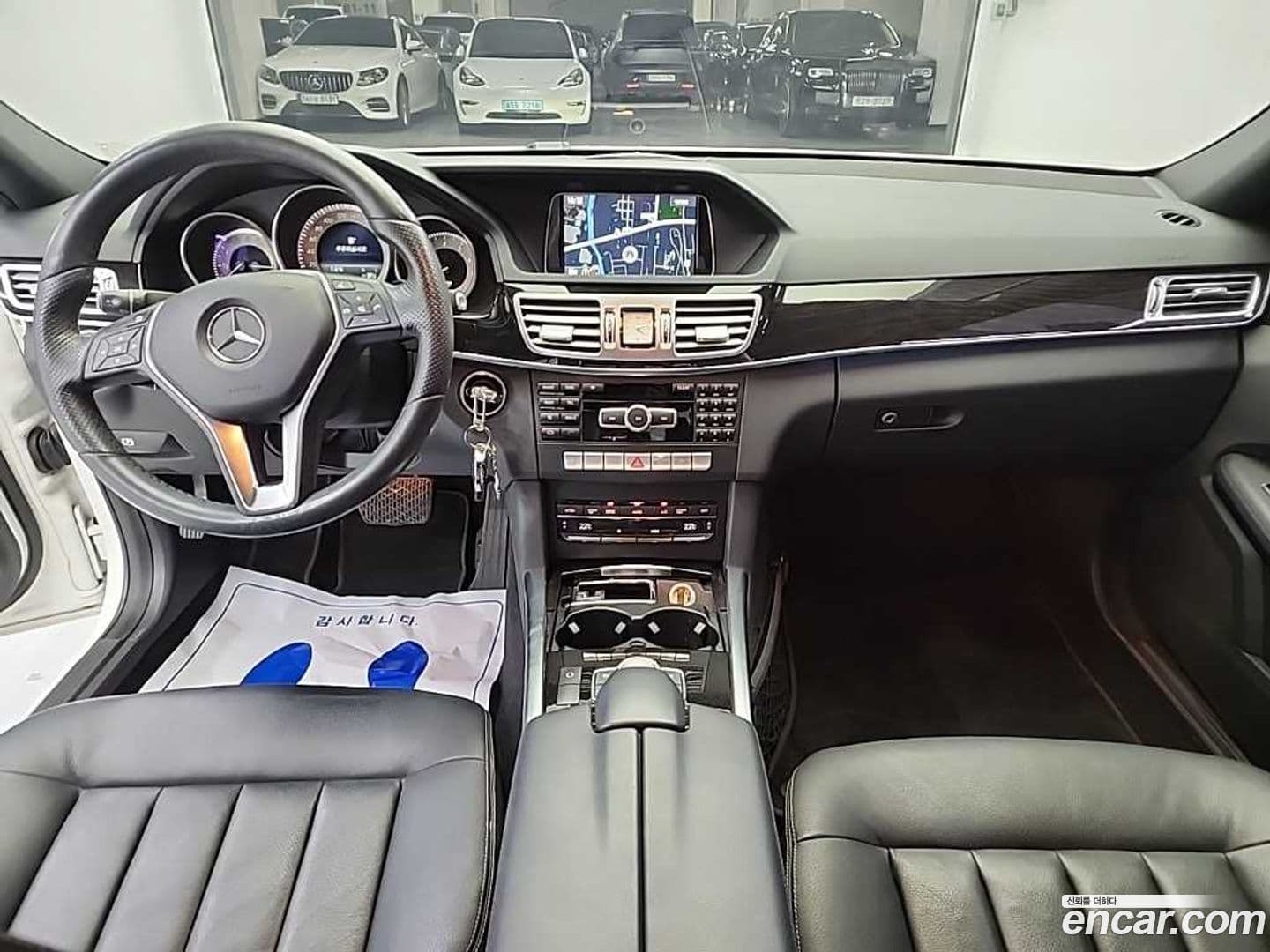 Main__Slider__Photo:E-Class Mercedes-Benz 2015.4-6