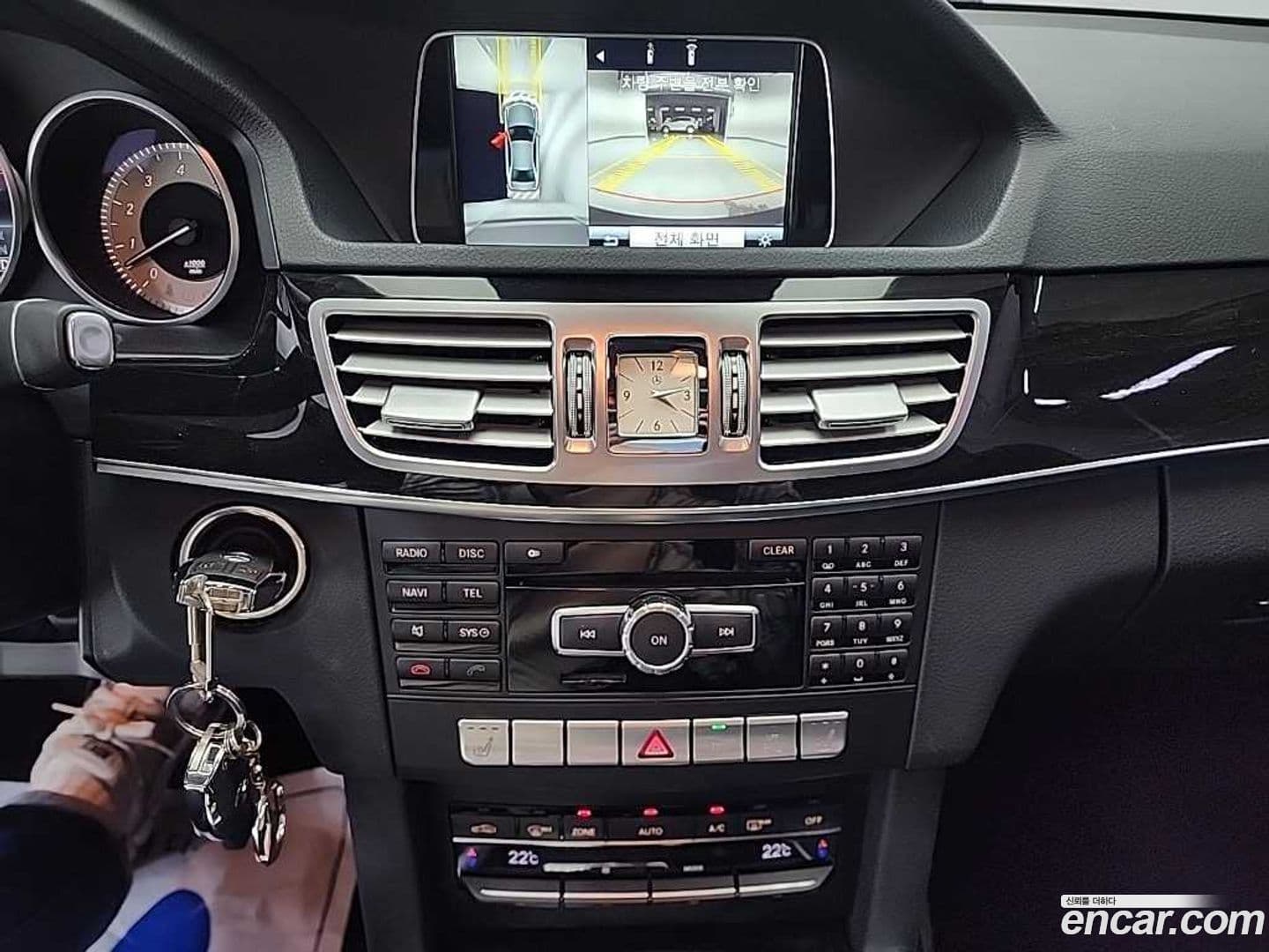 Main__Slider__Photo:E-Class Mercedes-Benz 2015.4-9