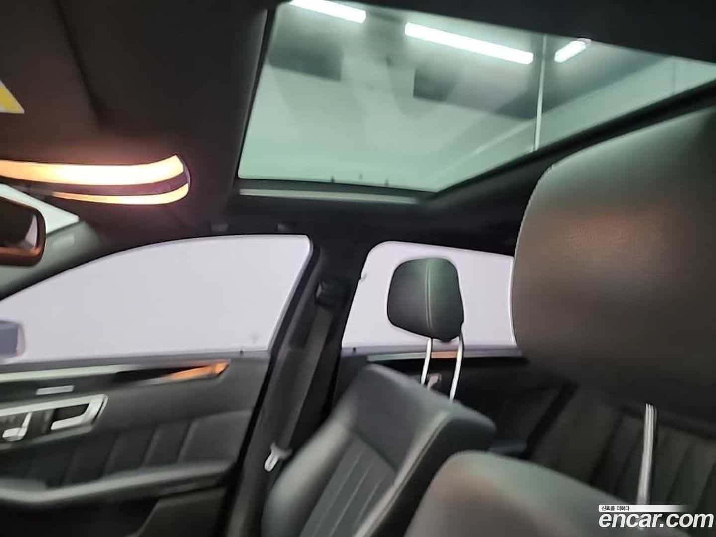 E-Class Mercedes-Benz 2015.4-OPTION-019