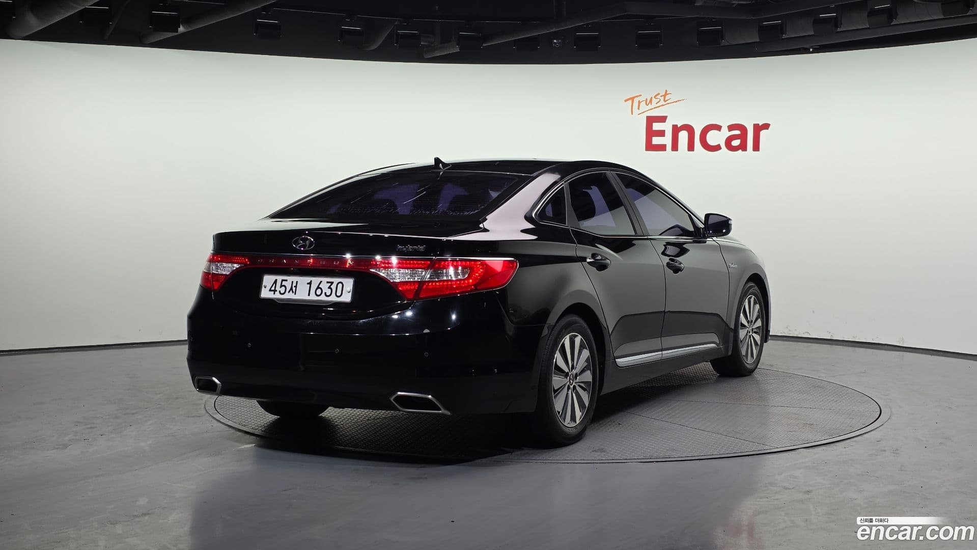 Main__Slider__Photo:Grandeur Hyundai 2015.4-1