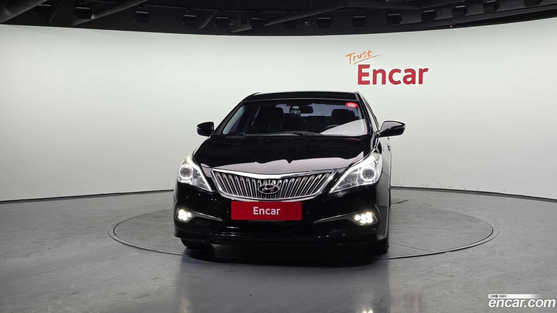 Main__Slider__Photo:Grandeur Hyundai 2015.4-2