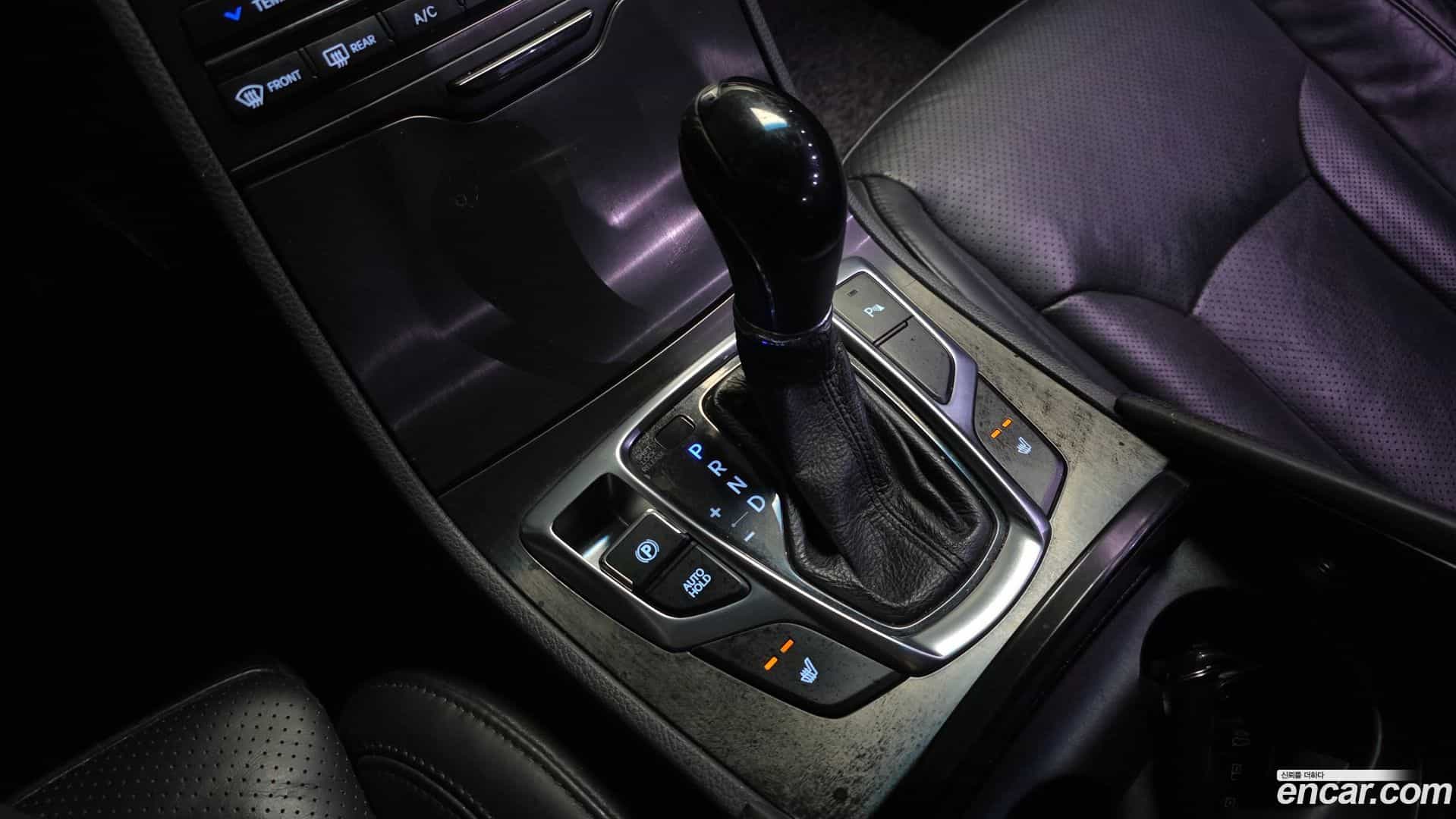 Grandeur Hyundai 2015.4-INNER-009