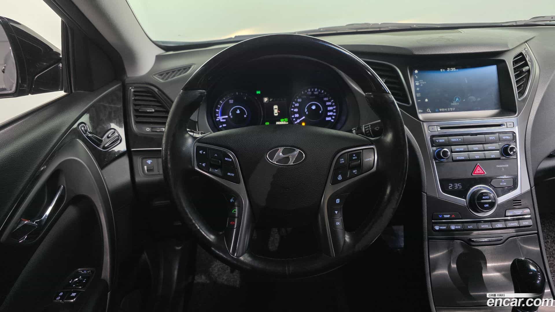 Grandeur Hyundai 2015.4-OPTION-017