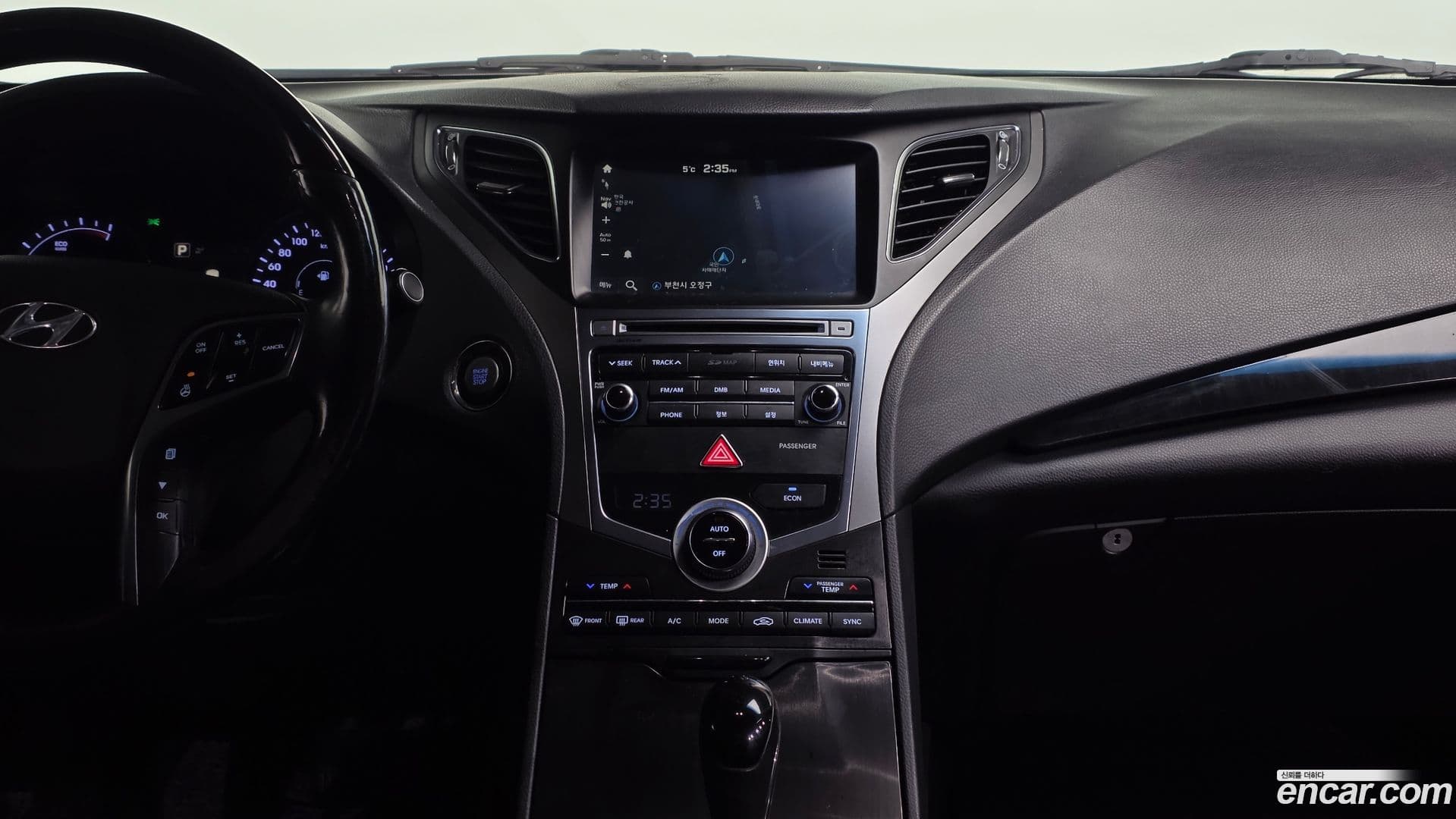 Main__Slider__Photo:Grandeur Hyundai 2015.4-13