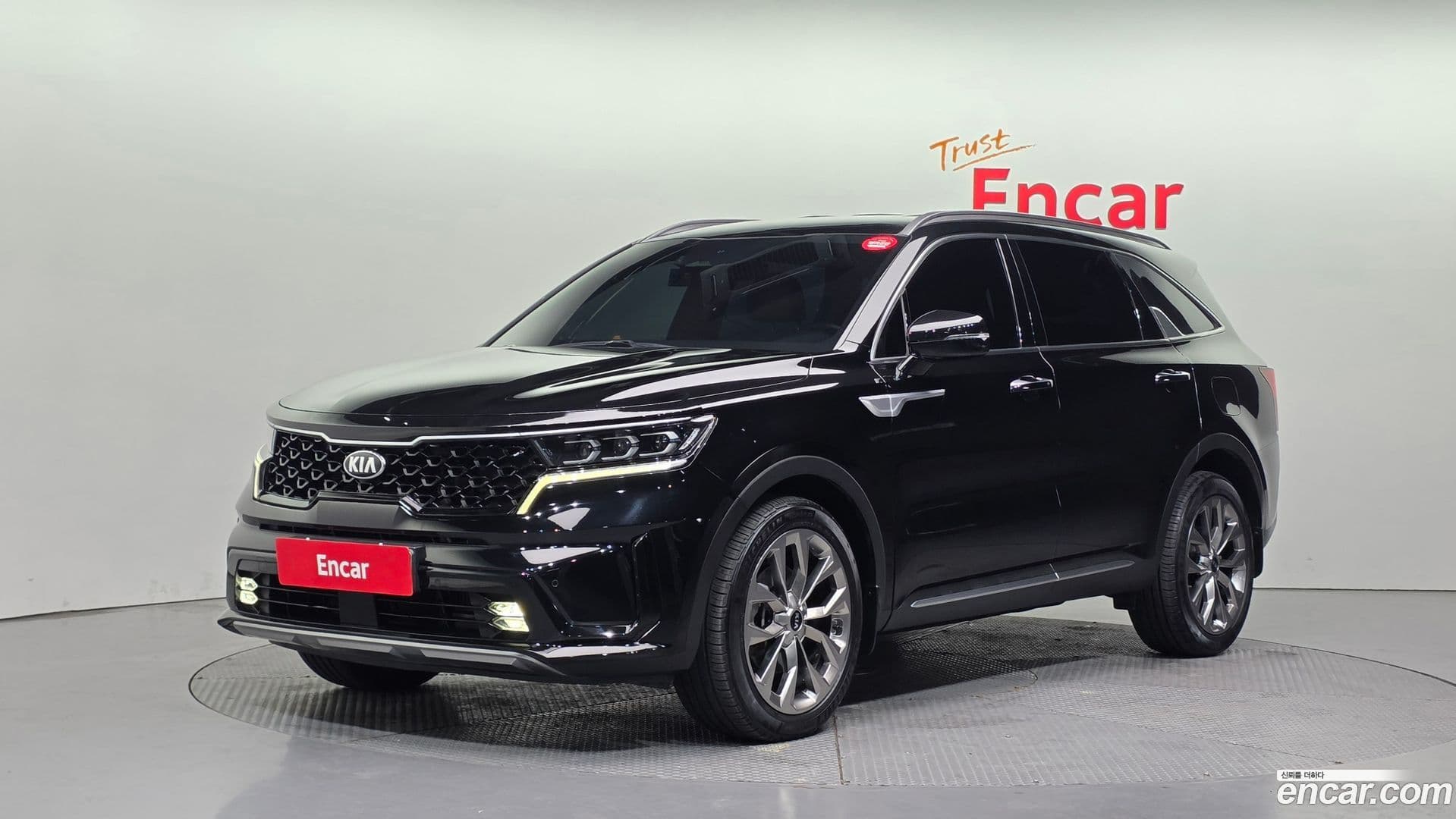 Main__Slider__Photo:Sorento Kia 2020.4-0