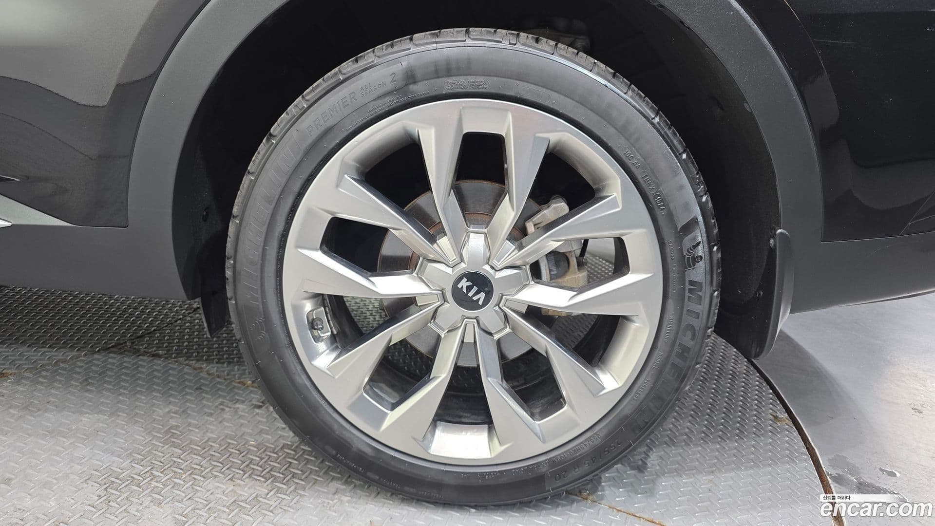 Main__Slider__Photo:Sorento Kia 2020.4-4