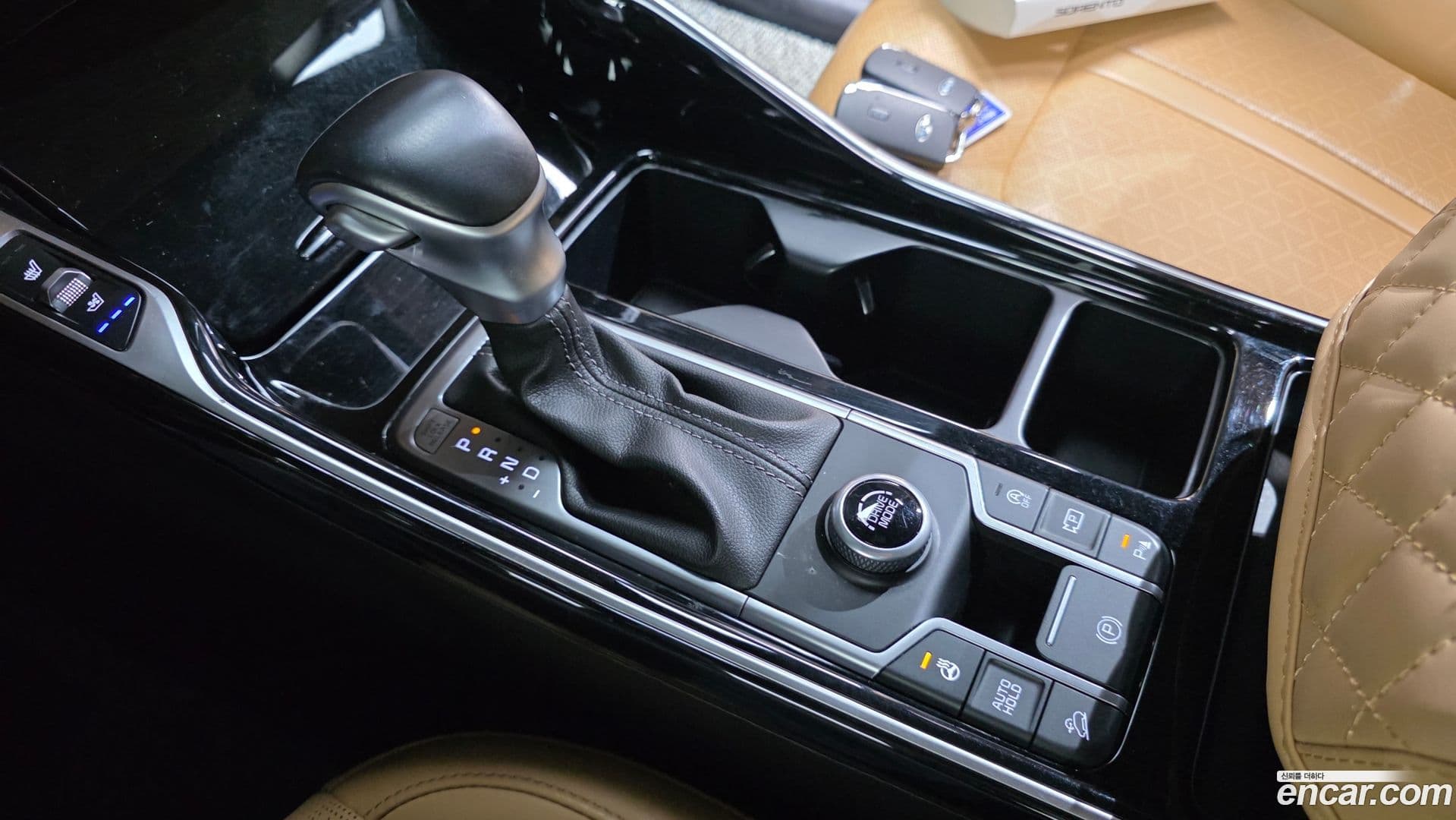 Main__Slider__Photo:Sorento Kia 2020.4-8