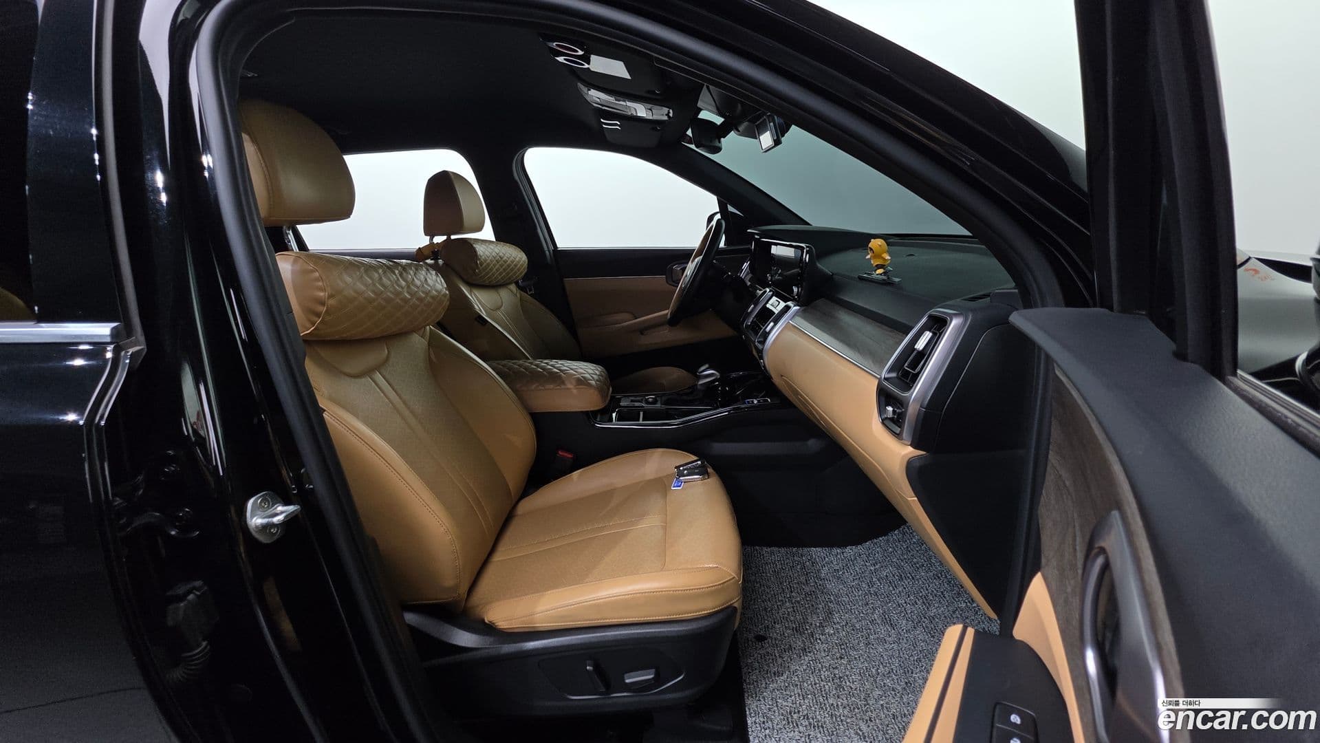 Main__Slider__Photo:Sorento Kia 2020.4-9