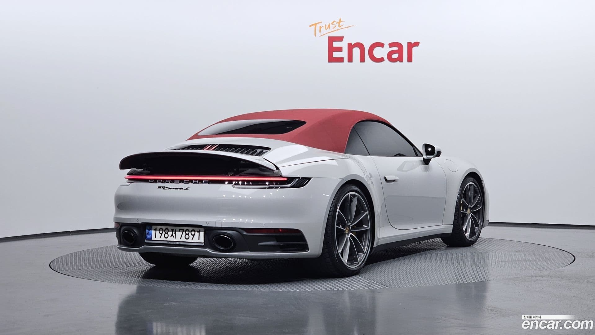 Main__Slider__Photo:911 Porsche 2021.5-1