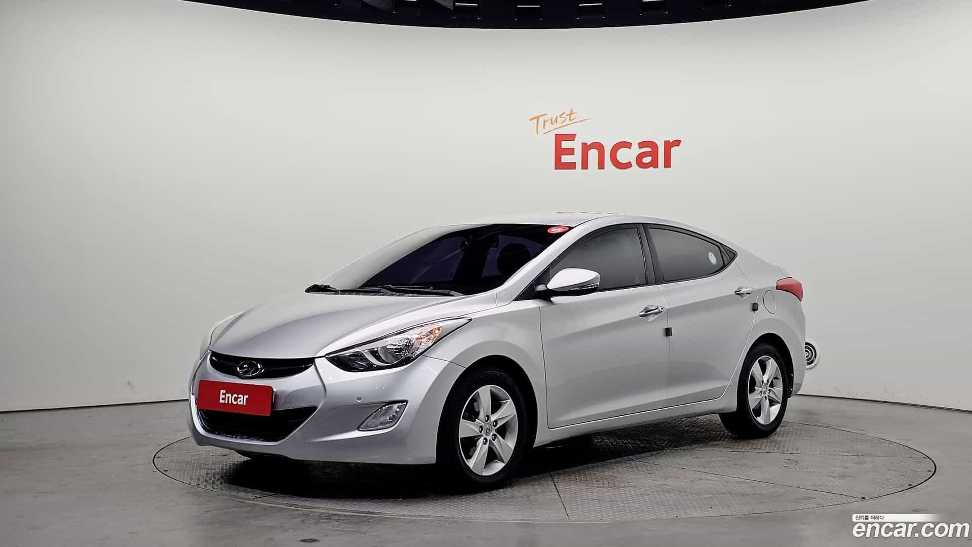 AVANTE Hyundai 2013.1-OUTER-001