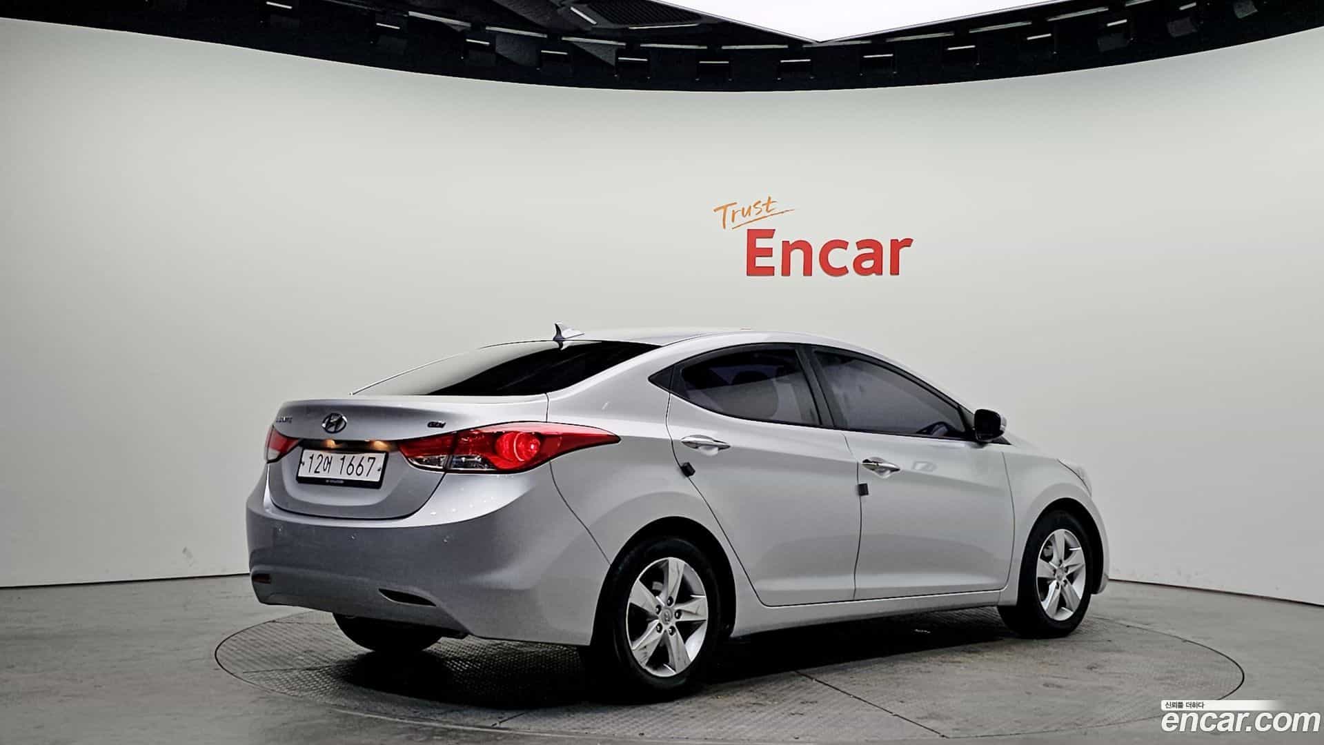 AVANTE Hyundai 2013.1-OUTER-002