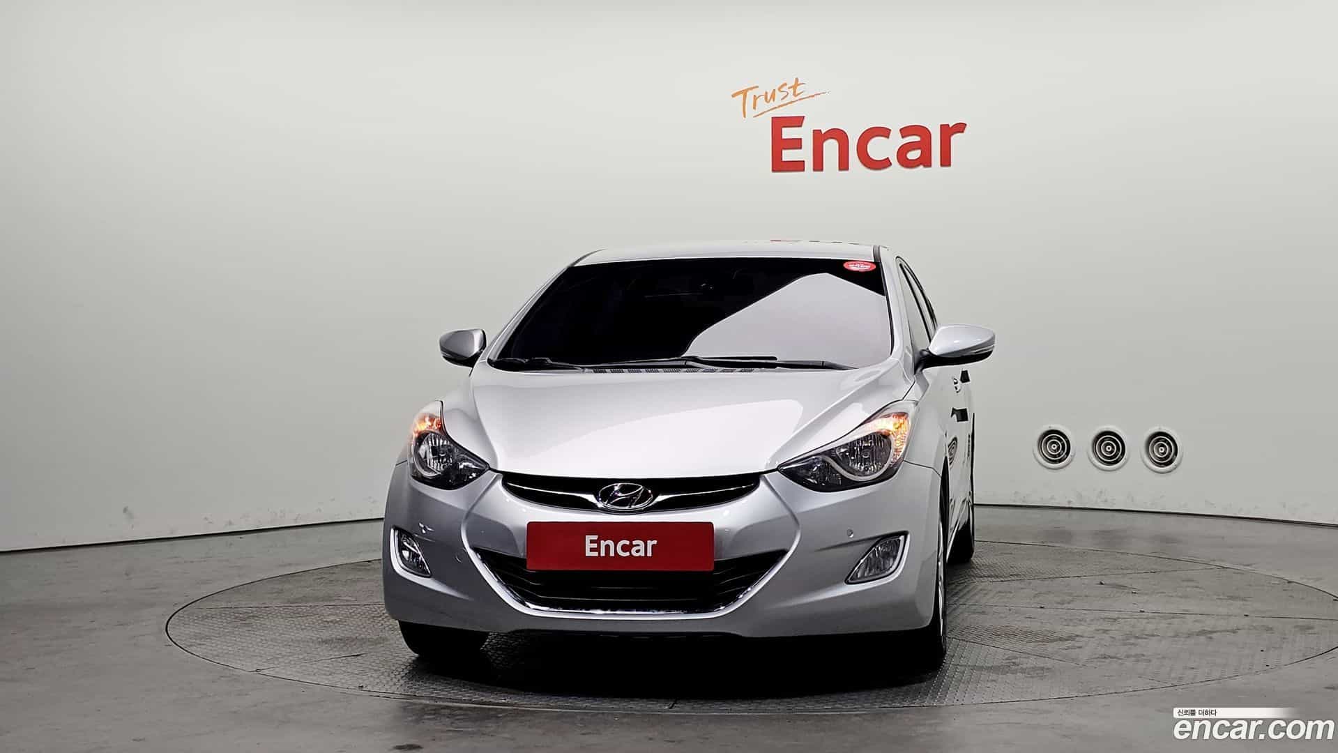 AVANTE Hyundai 2013.1-OUTER-003