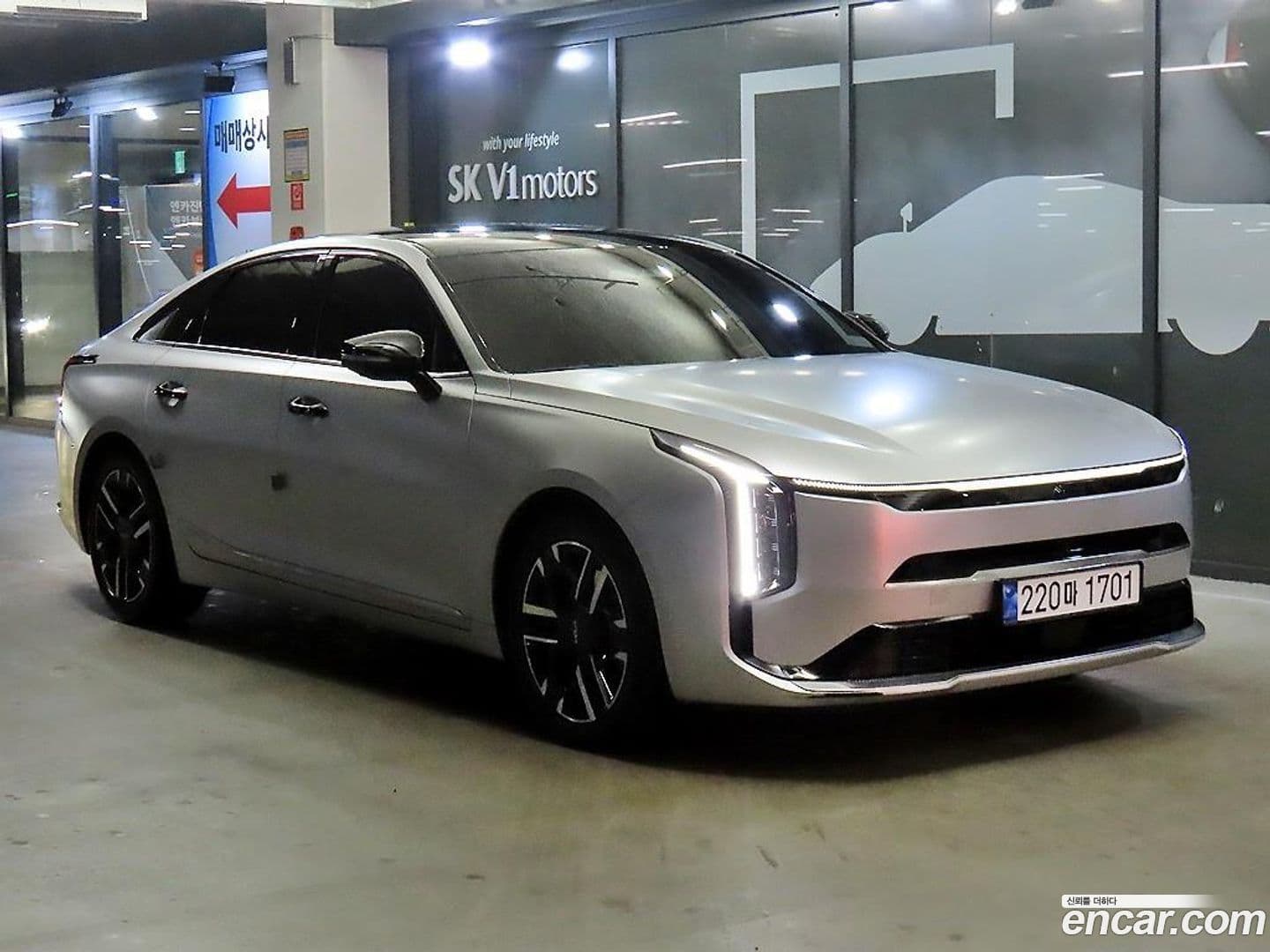 Main__Slider__Photo:K8 Kia 2025.2-0