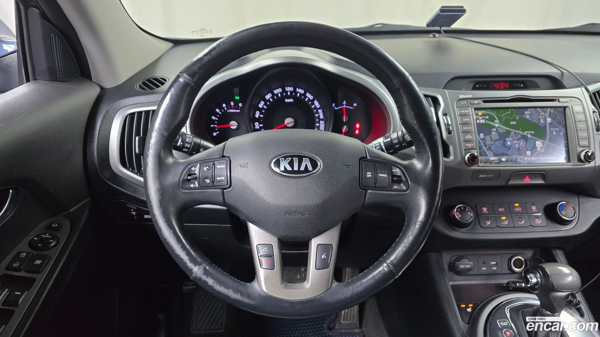 Main__Slider__Photo:Sportage Kia 2014.10-12