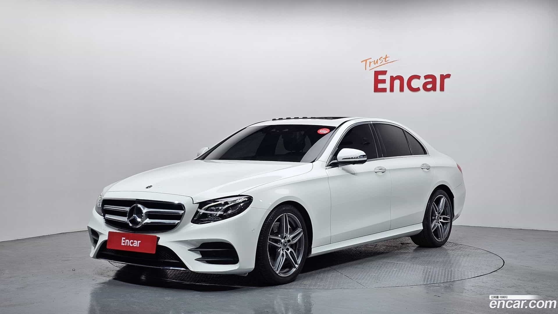 E-Class Mercedes-Benz 2019.5-OUTER-001