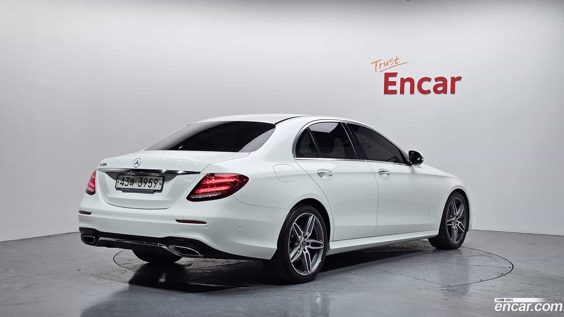 E-Class Mercedes-Benz 2019.5-OUTER-002