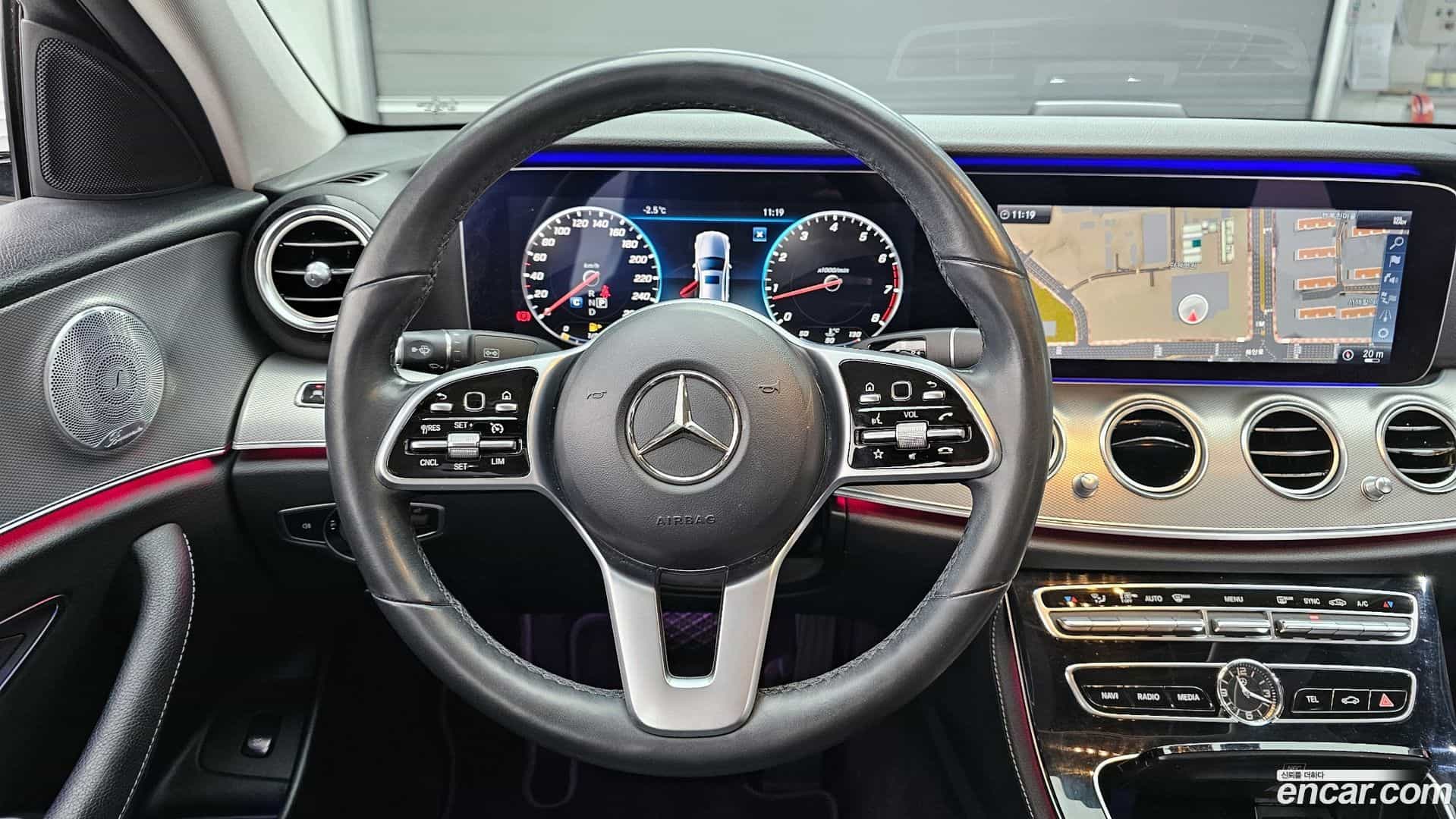 E-Class Mercedes-Benz 2019.5-OPTION-017