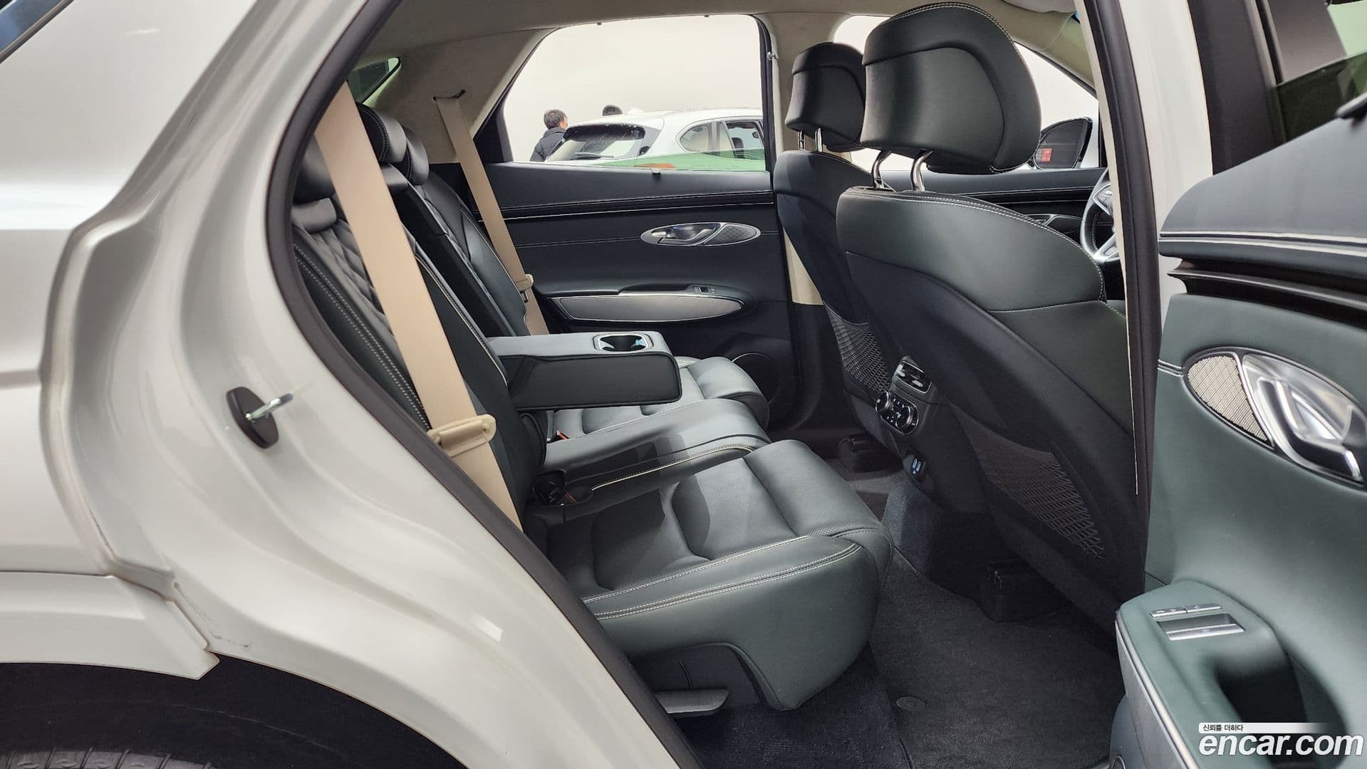 Main__Slider__Photo:GV70 Genesis 2022.3-11