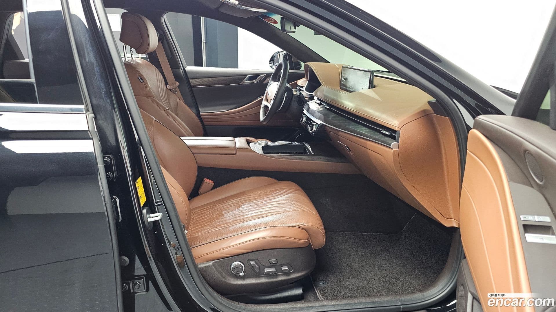 Main__Slider__Photo:G80 Genesis 2022.0-10