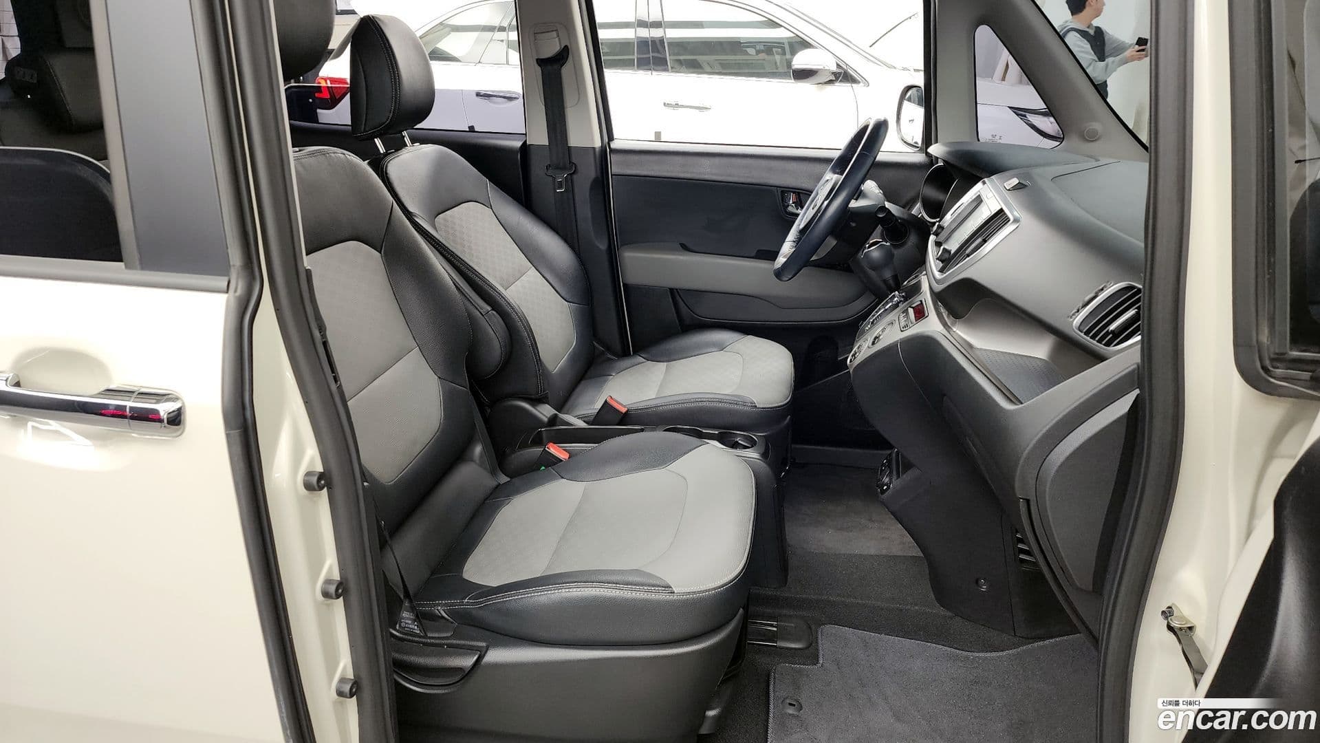 Main__Slider__Photo:RAY Kia 2018.11-10