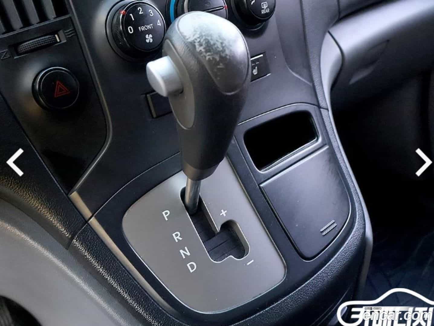 Starex Hyundai 2012.2-INNER-009