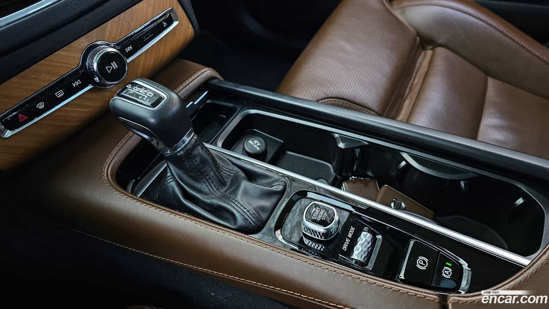 XC90 Volvo 2019.3-INNER-009