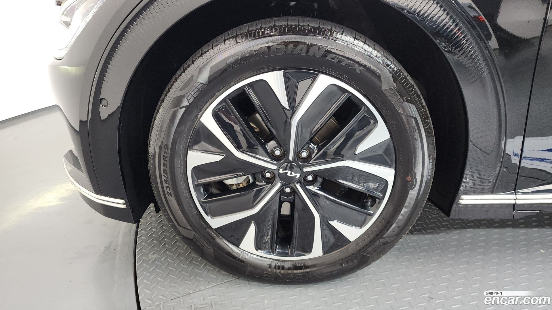 Main__Slider__Photo:EV6 Kia 2022.8-4