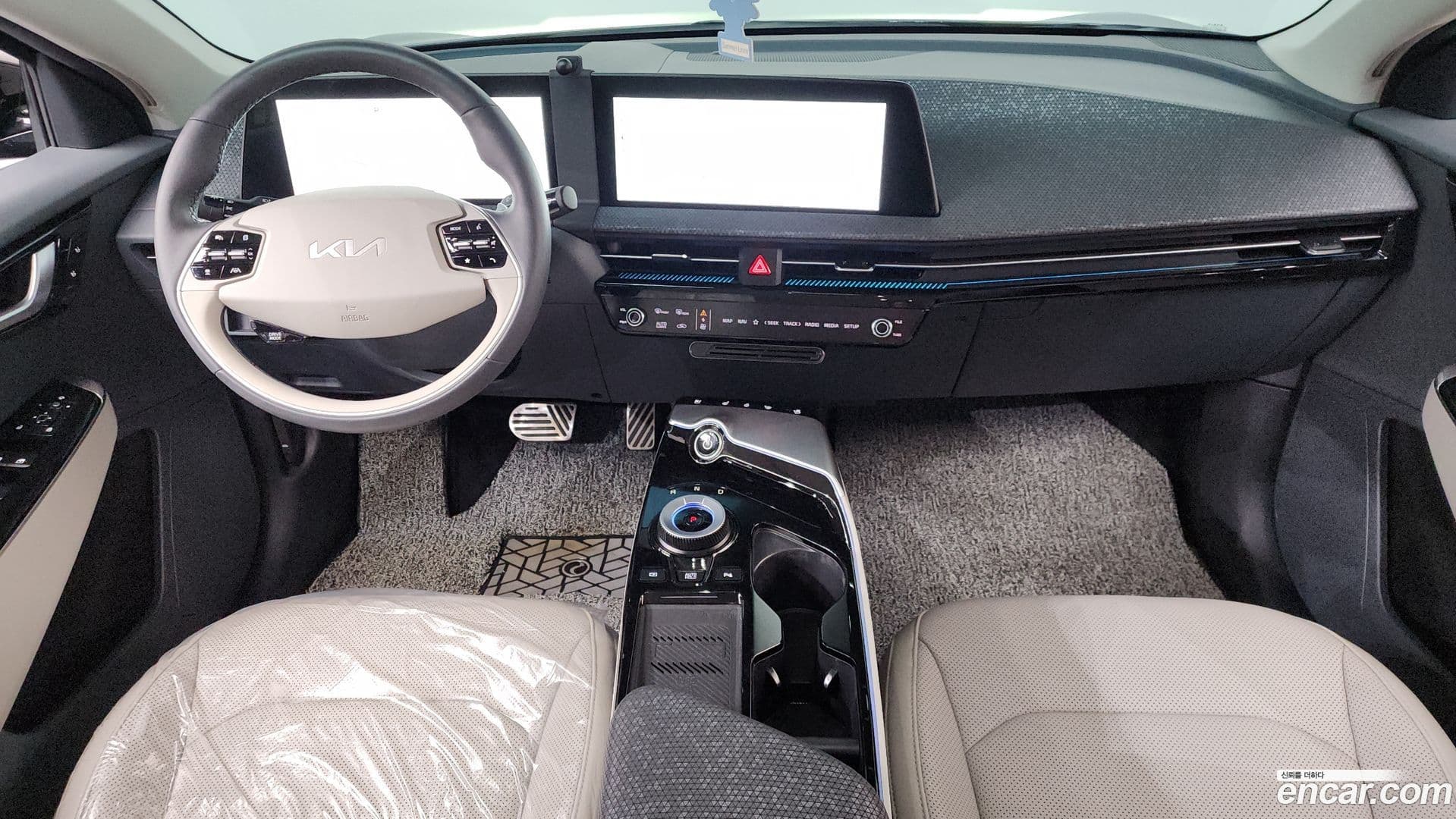 Main__Slider__Photo:EV6 Kia 2022.8-6