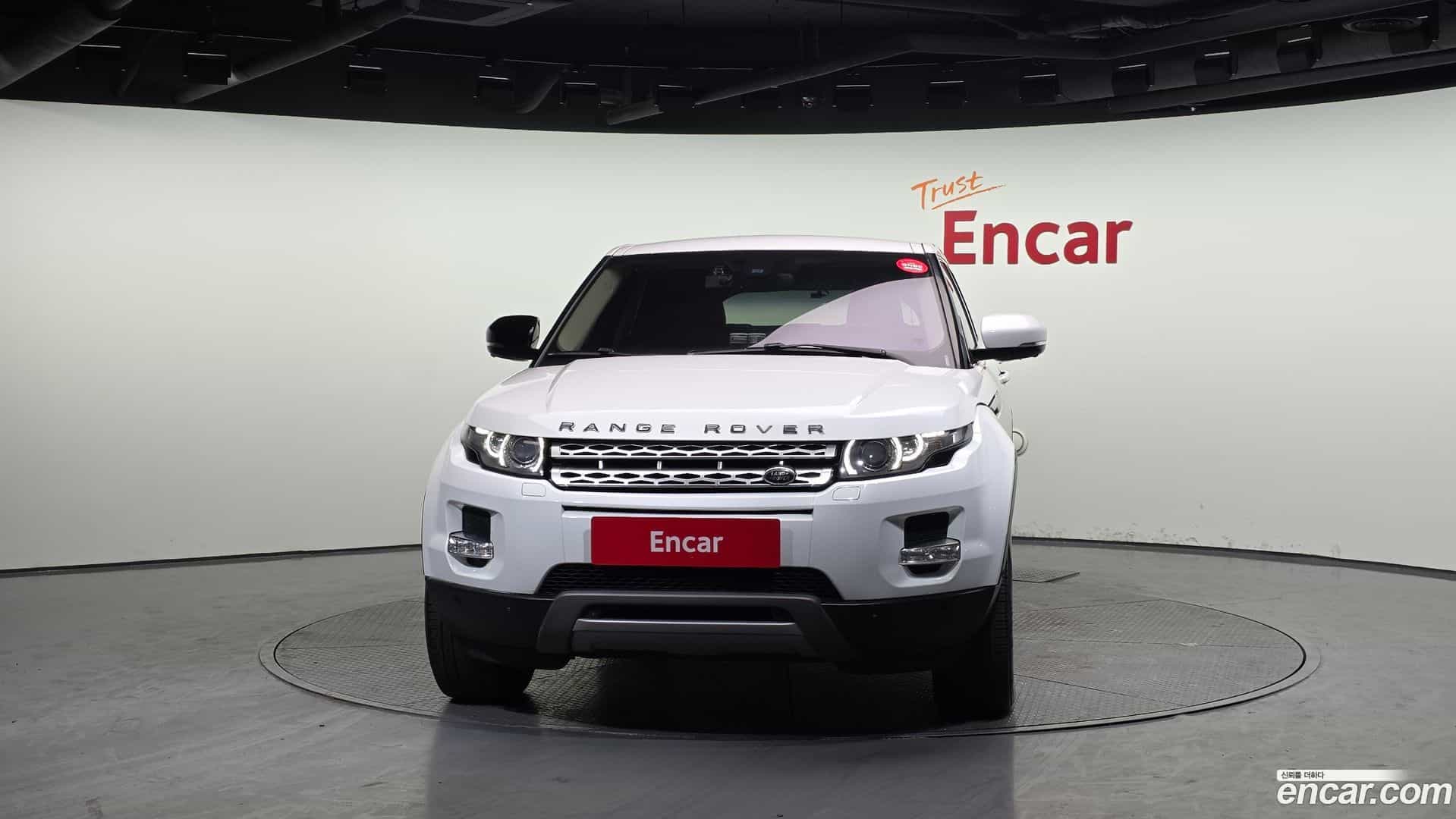 Range Rover Evoque Land Rover 2013.11-OUTER-003
