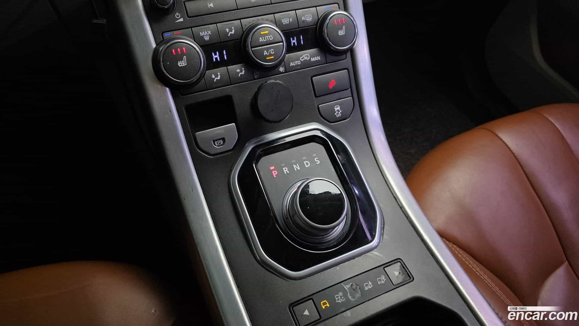 Range Rover Evoque Land Rover 2013.11-INNER-009