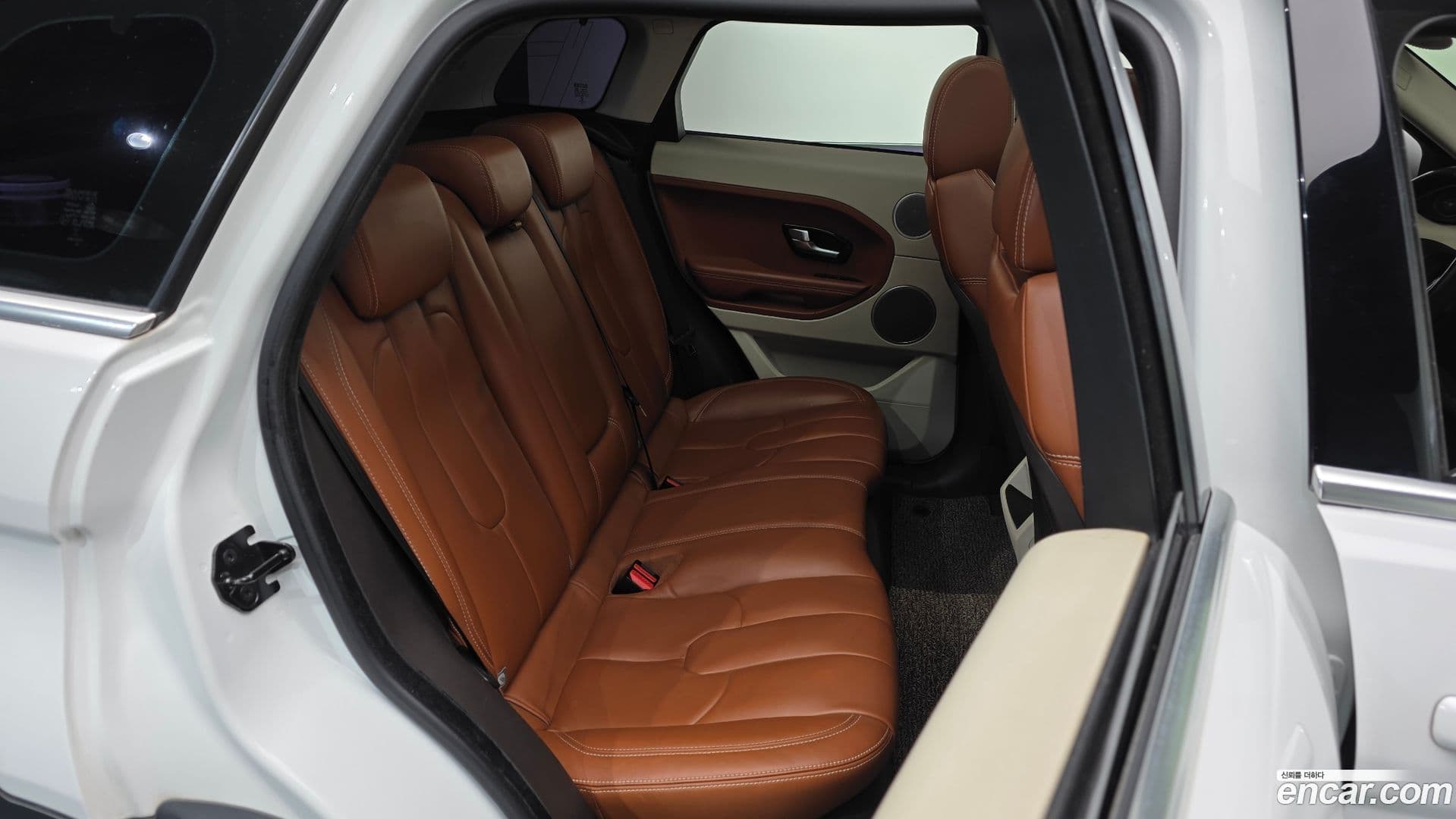 Main__Slider__Photo:Range Rover Evoque Land Rover 2013.11-11