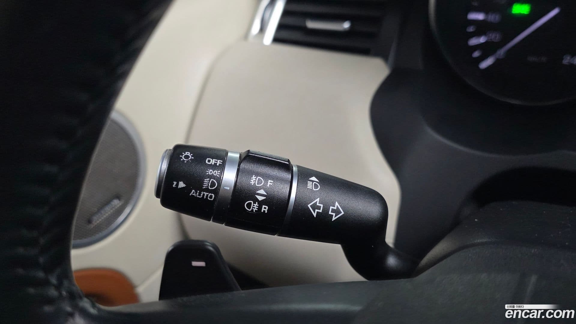 Main__Slider__Photo:Range Rover Evoque Land Rover 2013.11-17