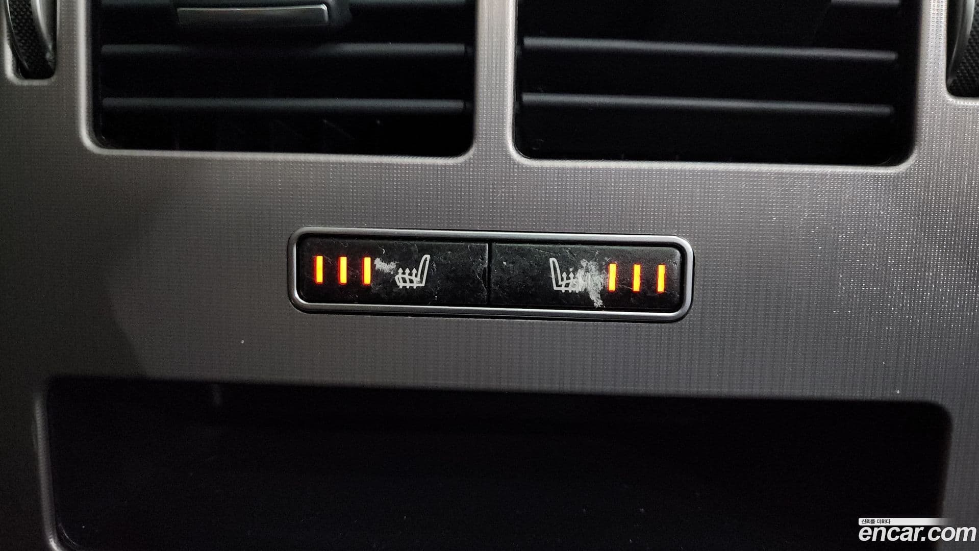 Main__Slider__Photo:Range Rover Sport Land Rover 2015.6-17