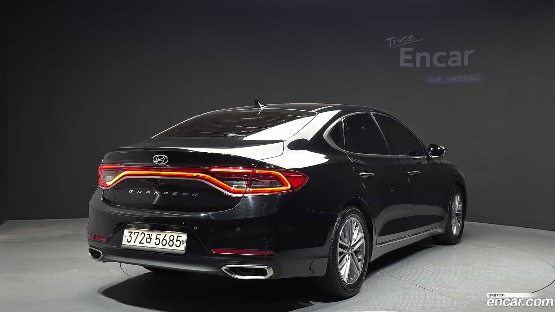 Grandeur Hyundai 2019.0-OUTER-002