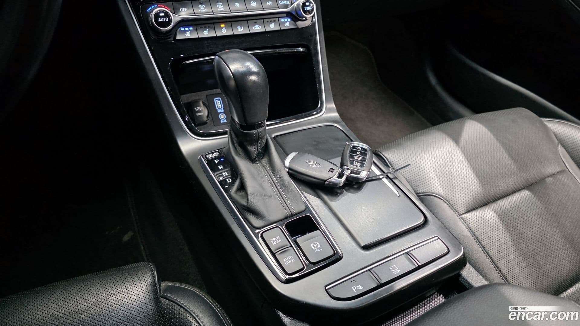 Main__Slider__Photo:Grandeur Hyundai 2019.0-8