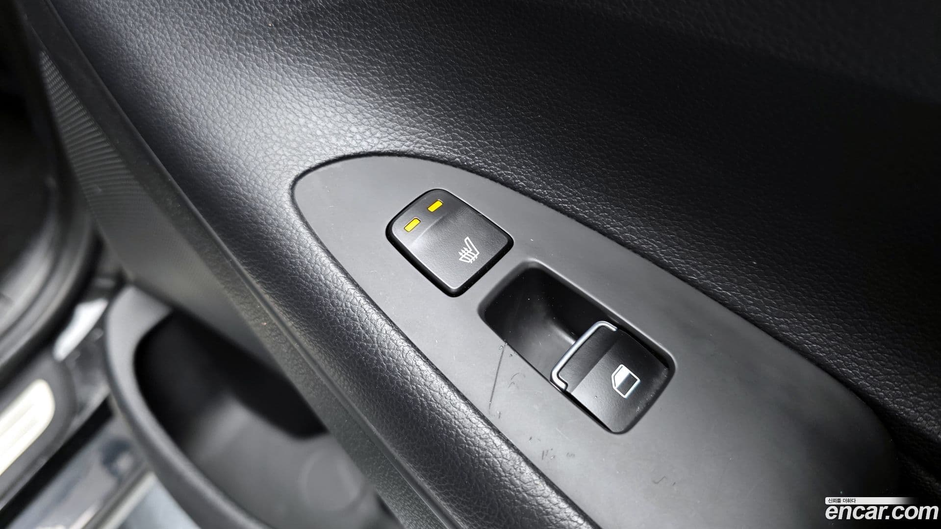 Main__Slider__Photo:Grandeur Hyundai 2019.0-18