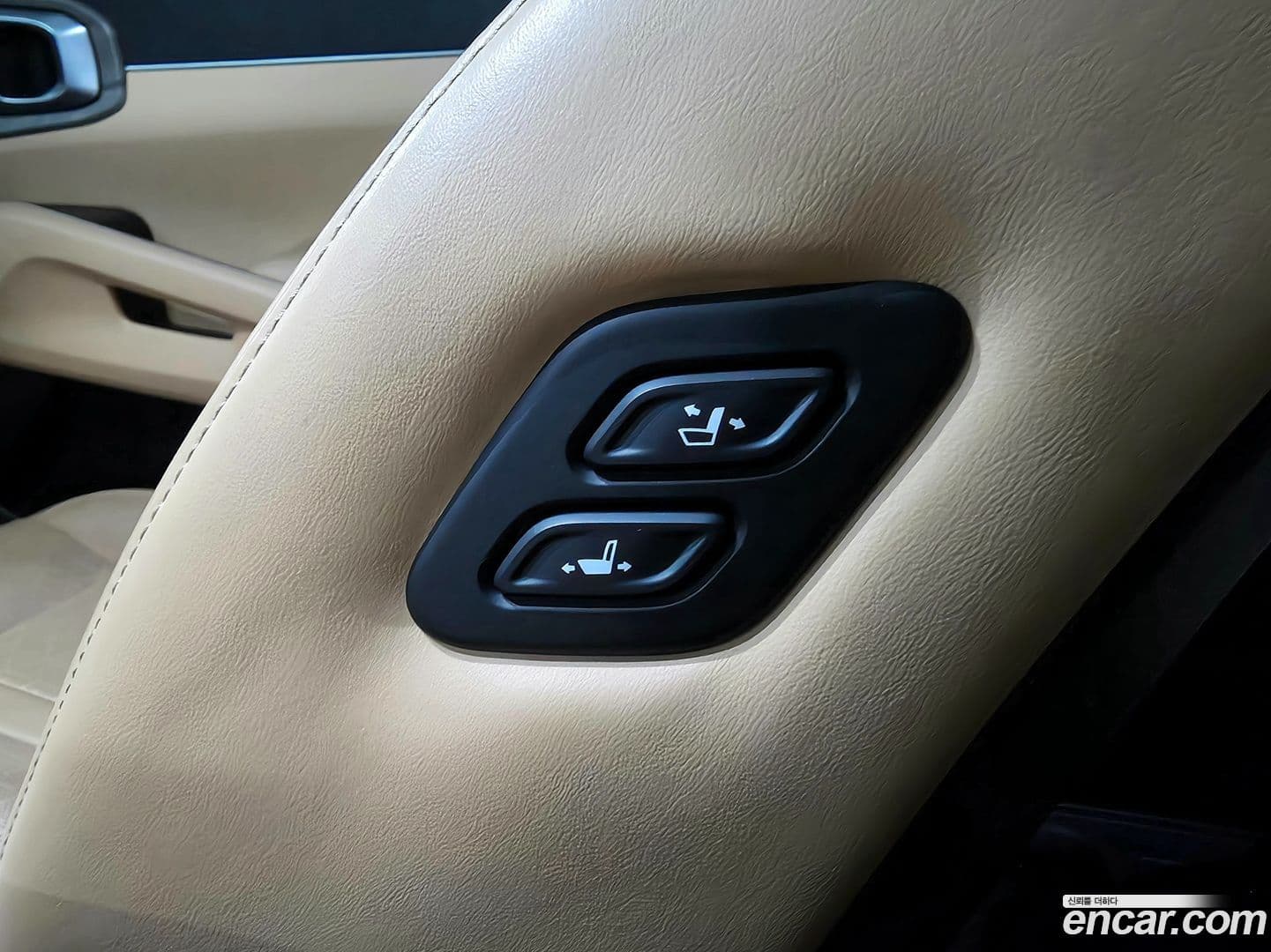 Main__Slider__Photo:Sorento Kia 2022.6-15