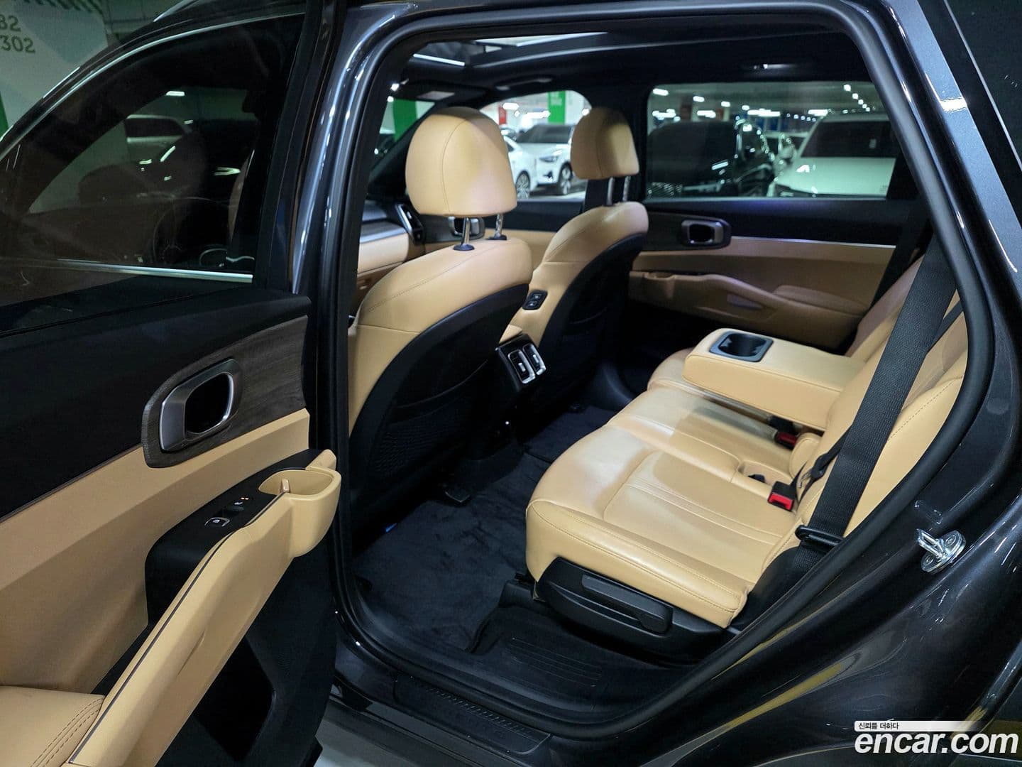 Main__Slider__Photo:Sorento Kia 2022.6-16