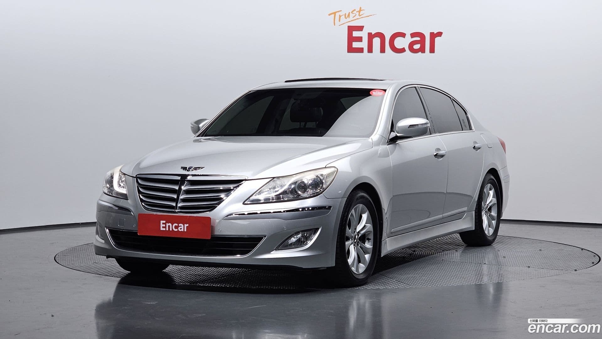 Main__Slider__Photo:Genesis Hyundai 2012.0-0