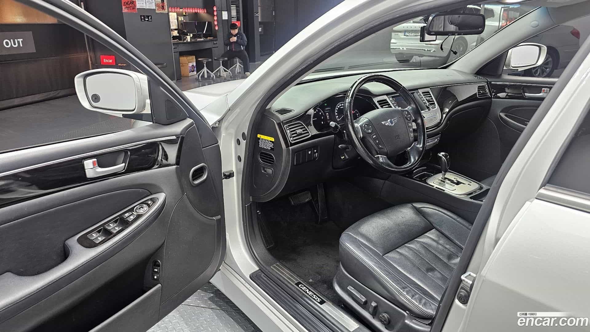 Genesis Hyundai 2012.0-OPTION-015