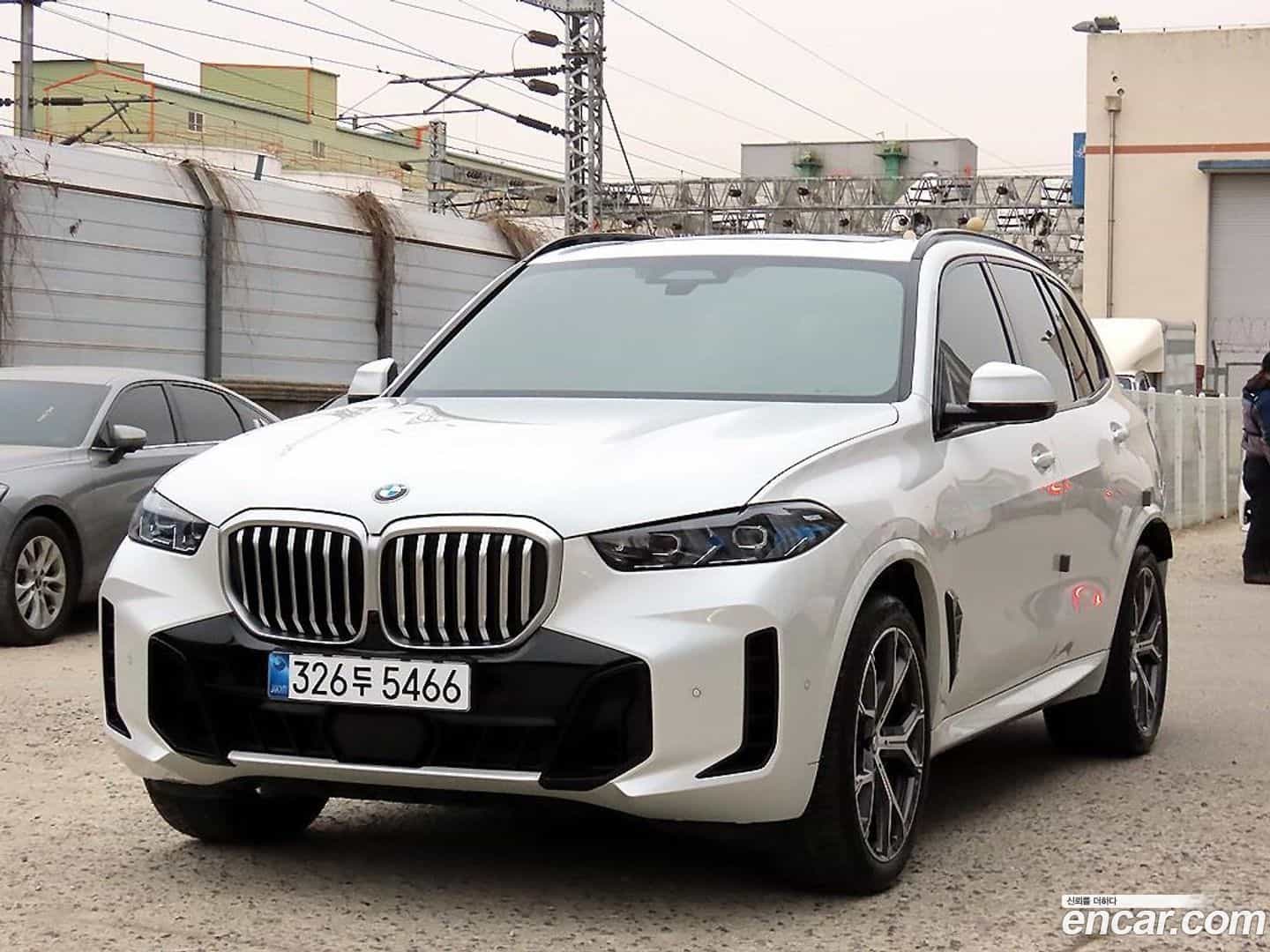X5 BMW 2024.7-OUTER-001