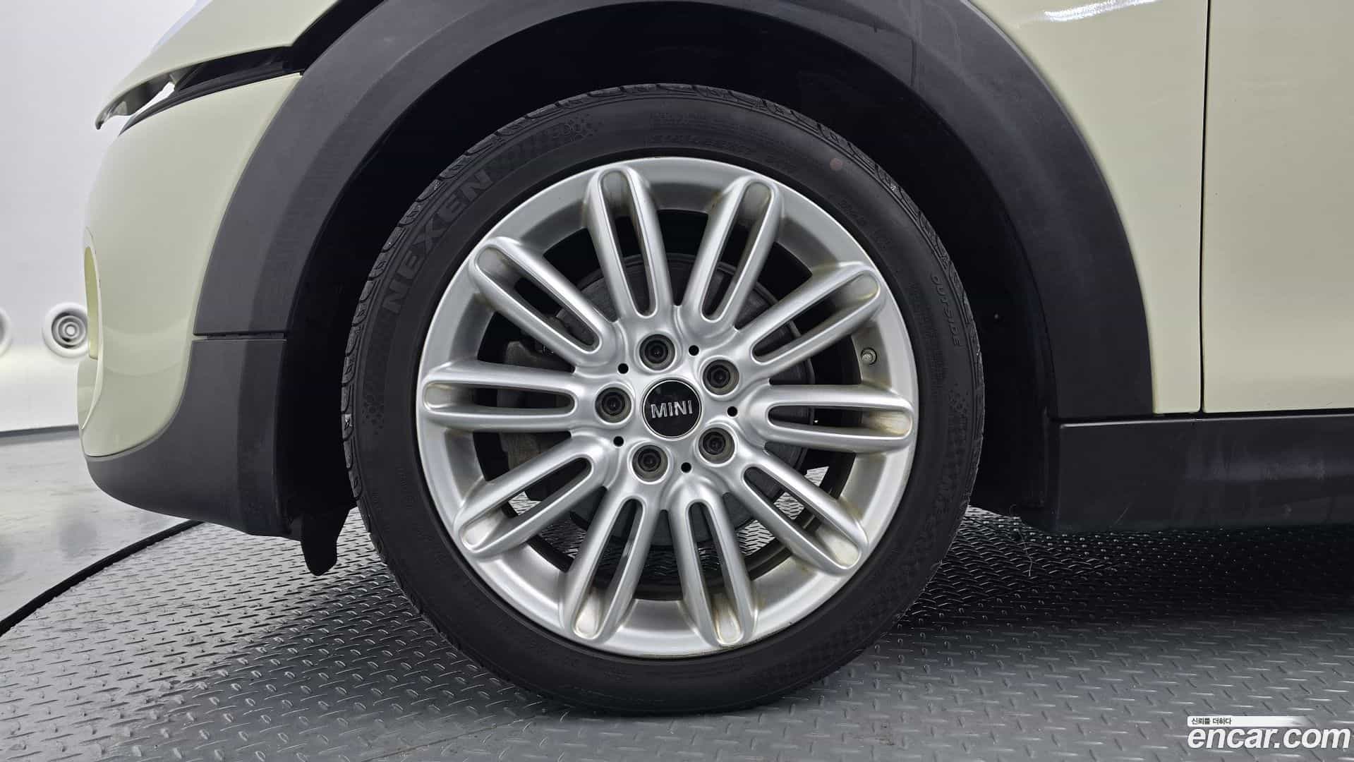 Cooper Mini 2017.3-OUTER-005