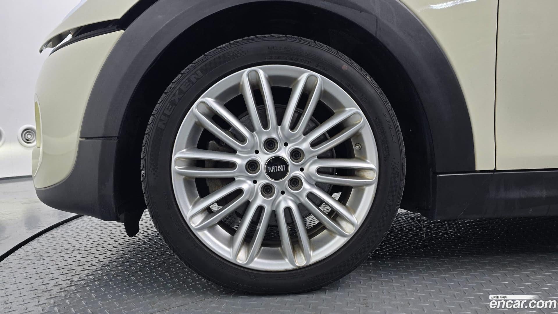 Main__Slider__Photo:Cooper Mini 2017.3-4